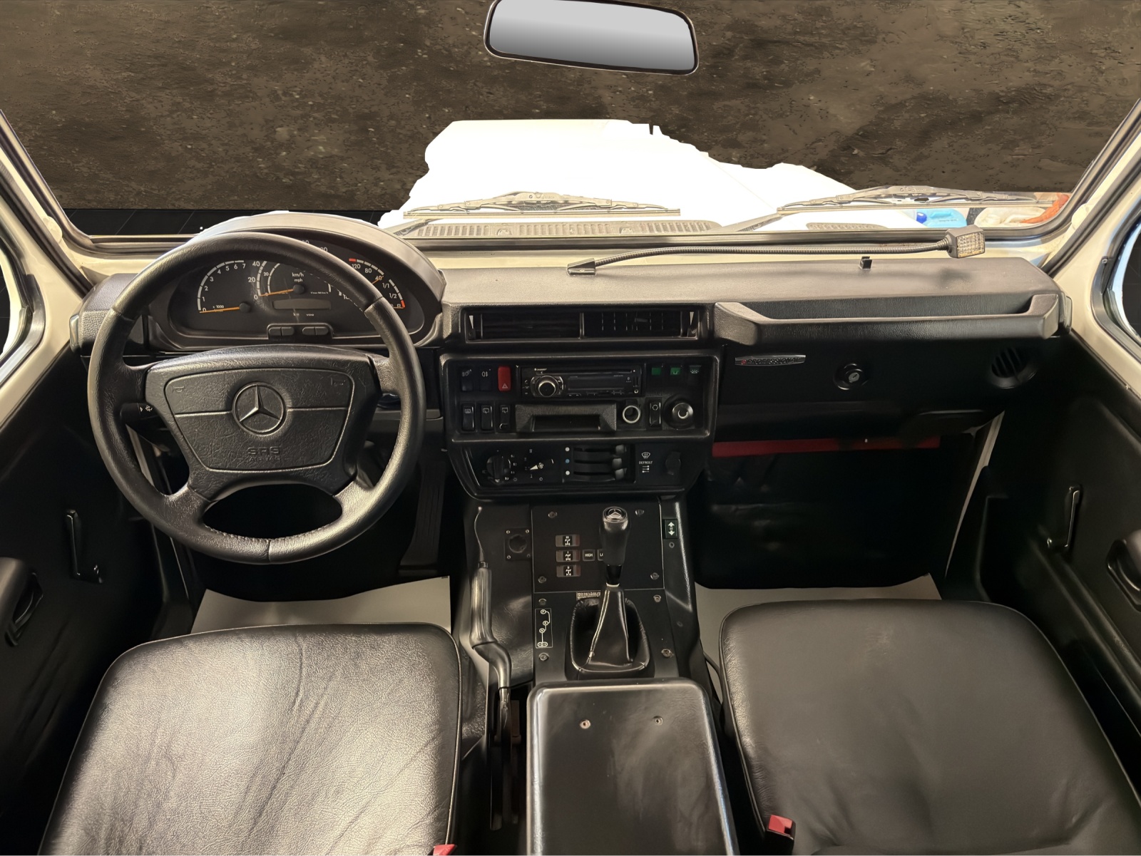 MERCEDES-BENZ MERCEDES-BENZ G300 CDI Work Professional-showroom-element-3