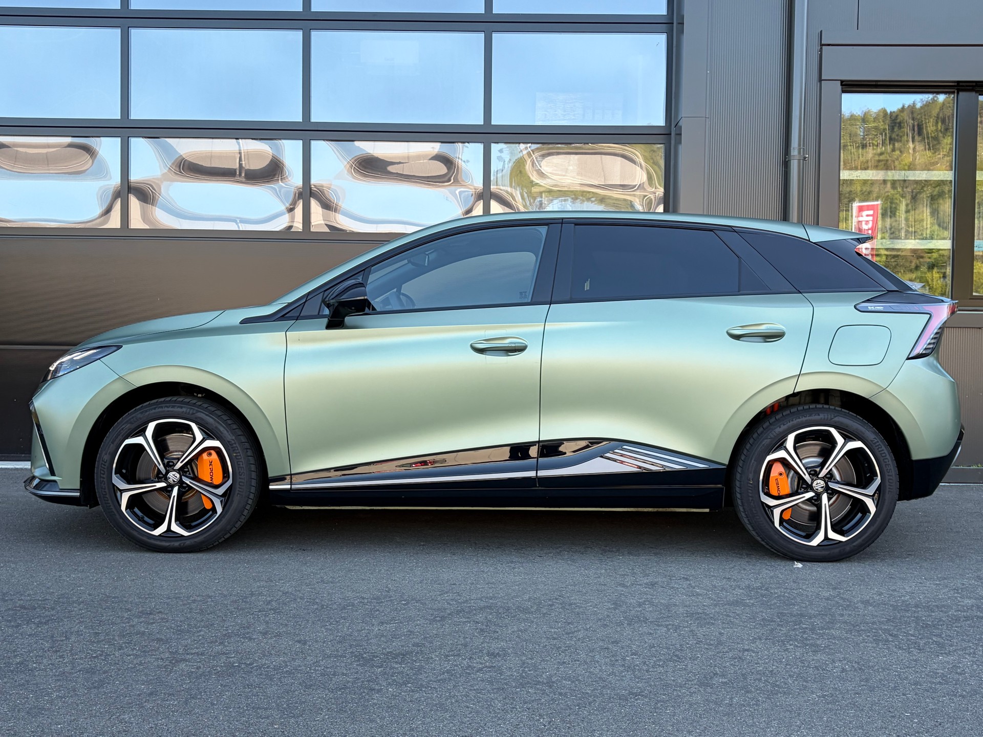 MG 4 EV 64kWh Xpower AWD