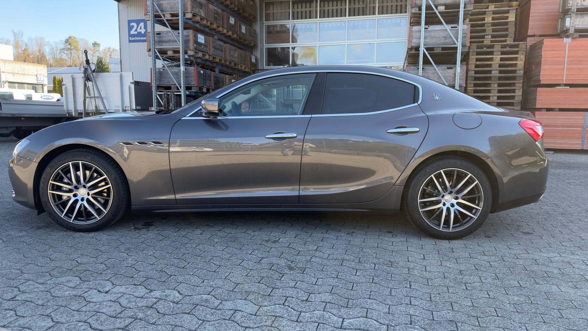 MASERATI Ghibli 3.0 V6 Automatica-showroom-element-1