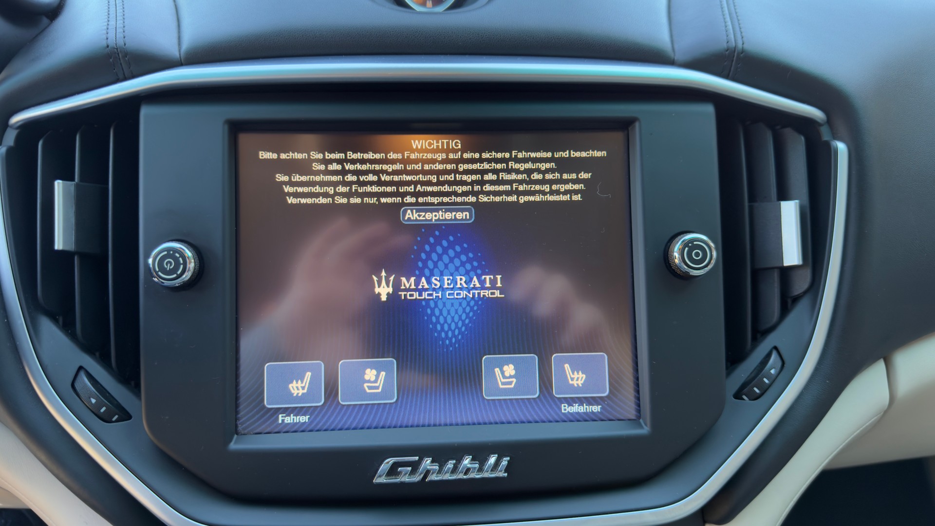 MASERATI Ghibli 3.0 V6 Automatica-image-10