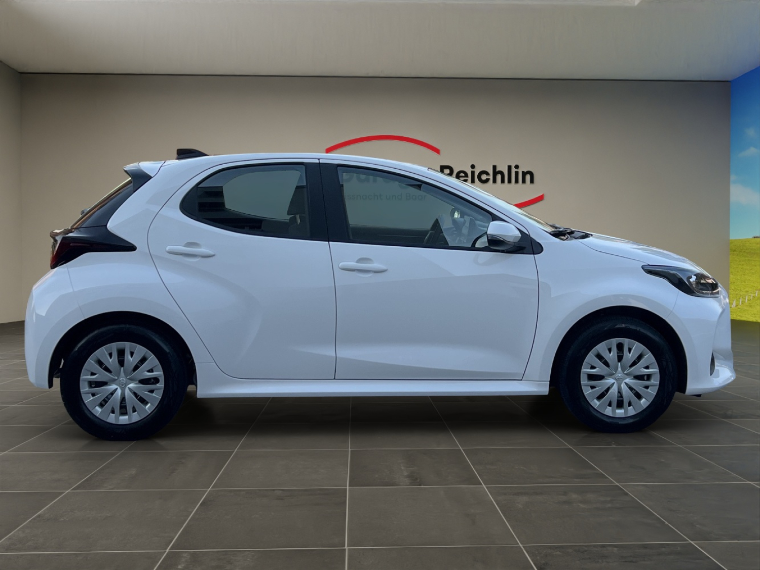 TOYOTA Yaris 1.5 VVT-i HSD Comfort-image-5