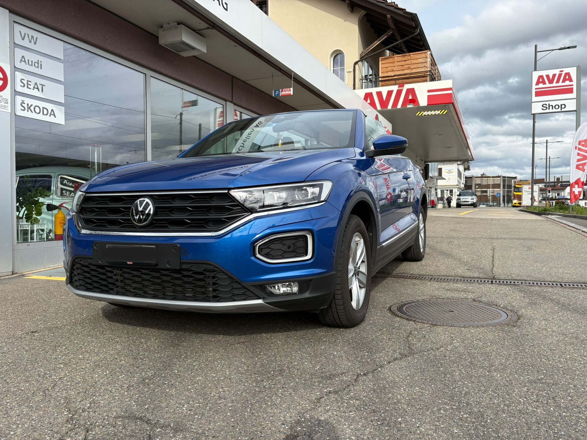 VW T-Roc Cabriolet 1.5 TSI EVO Advance-image-3
