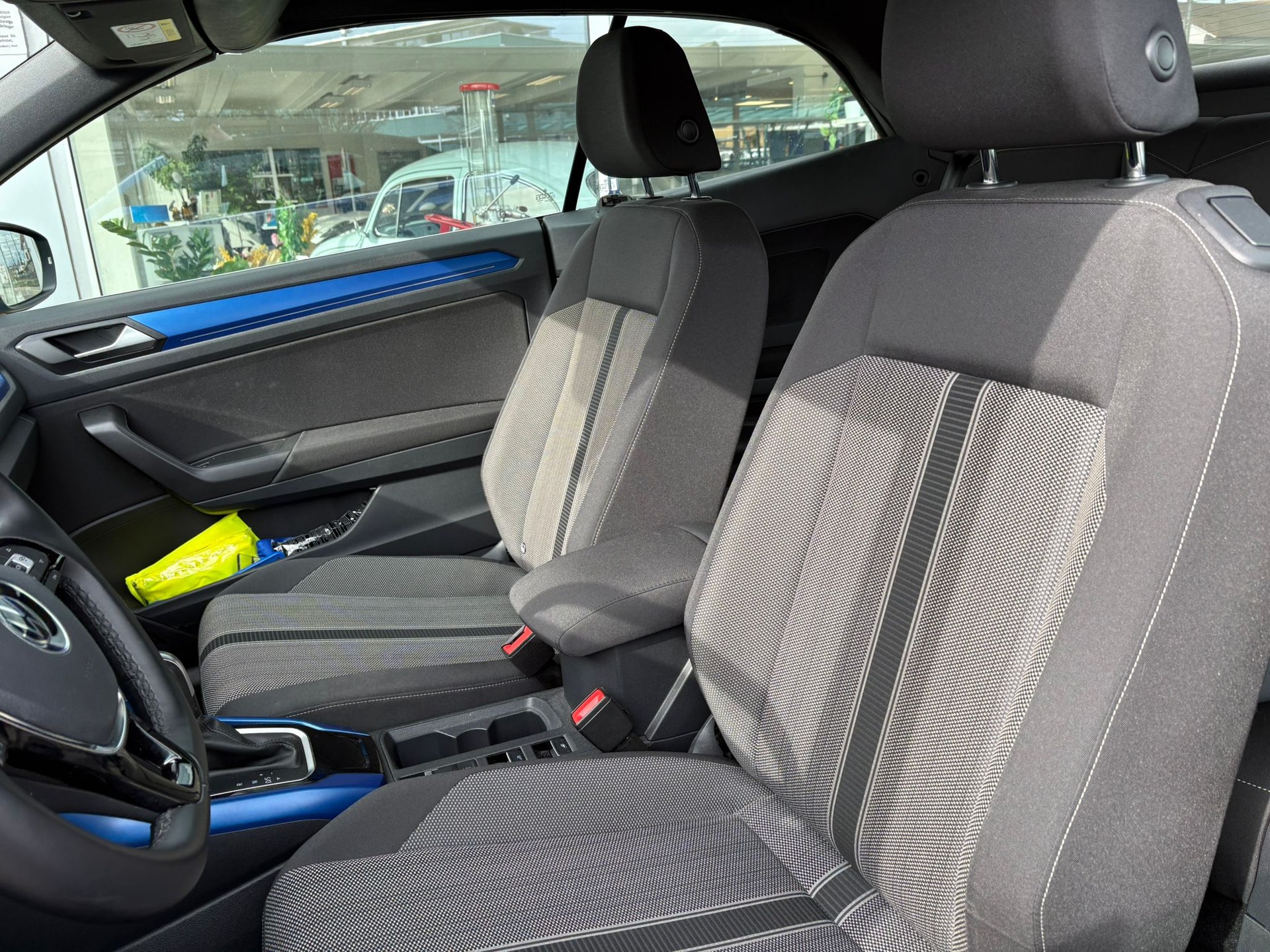 VW T-Roc Cabriolet 1.5 TSI EVO Advance-image-15