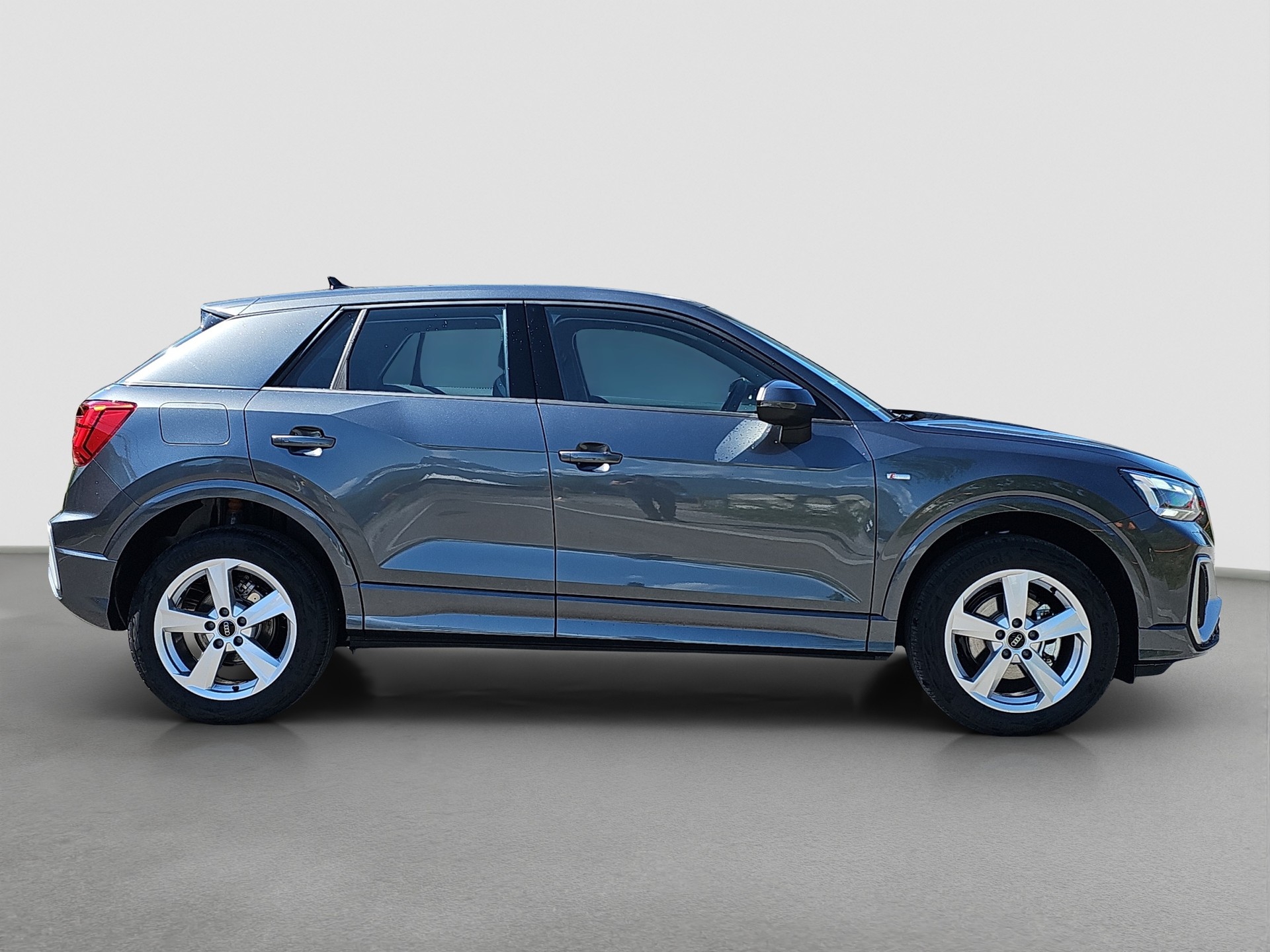 AUDI Q2 35 TFSI S-tronic S-Line-image-4