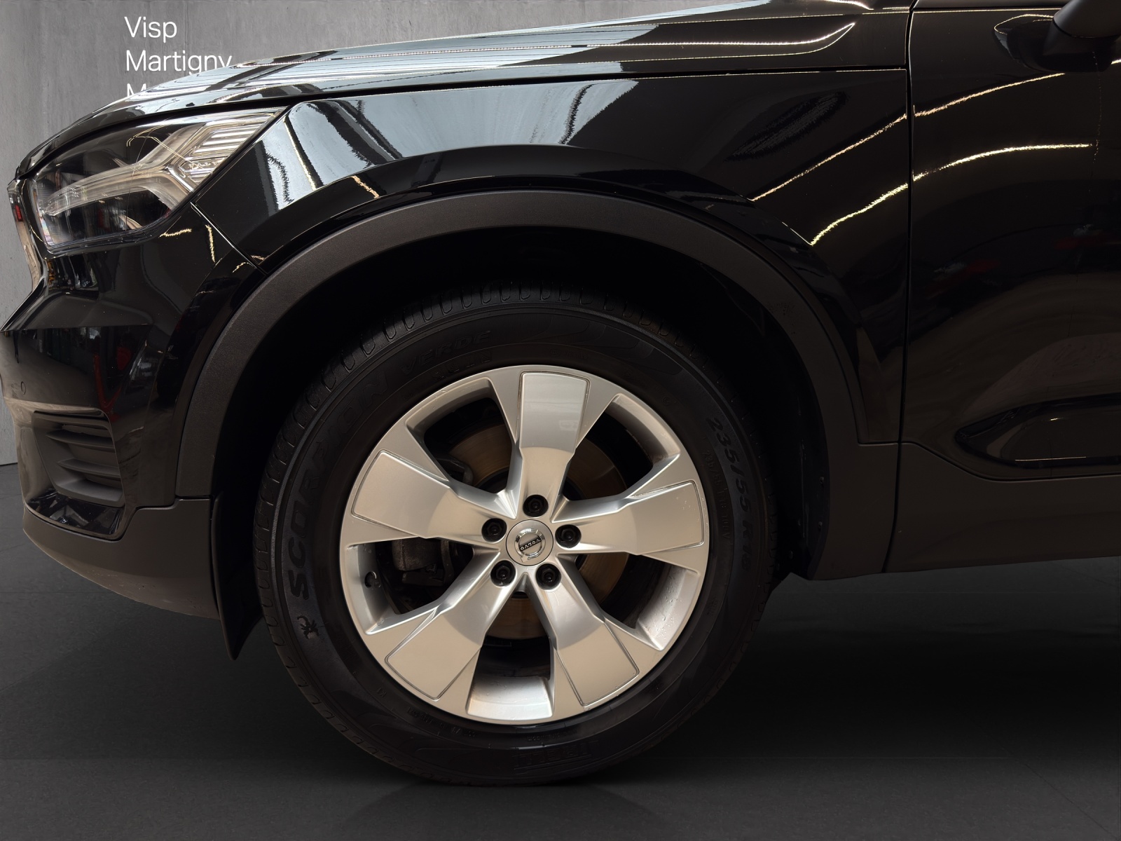 VOLVO XC40 T4 AWD Momentum Geartronic-image-6