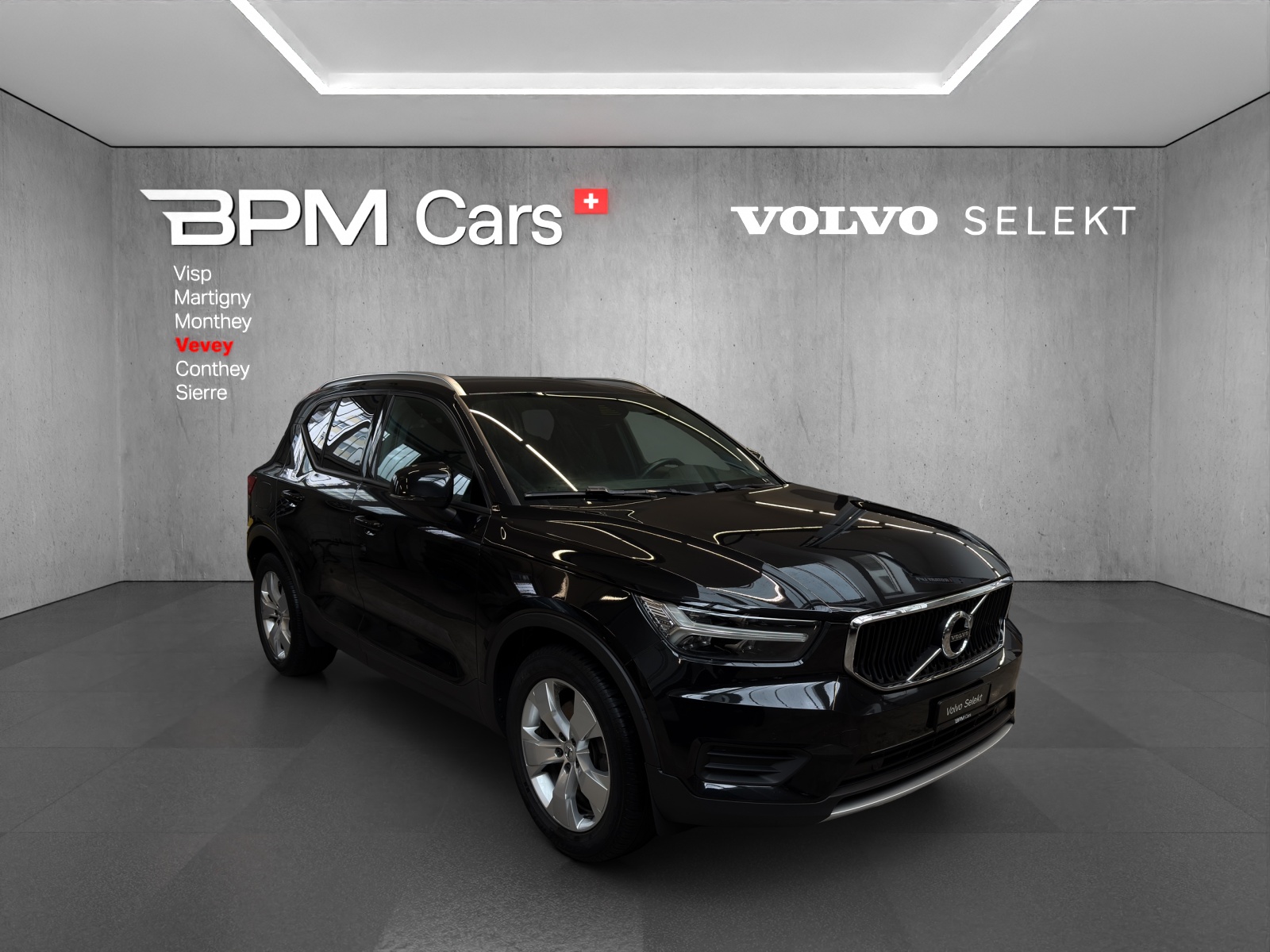 VOLVO XC40 T4 AWD Momentum Geartronic-image-5