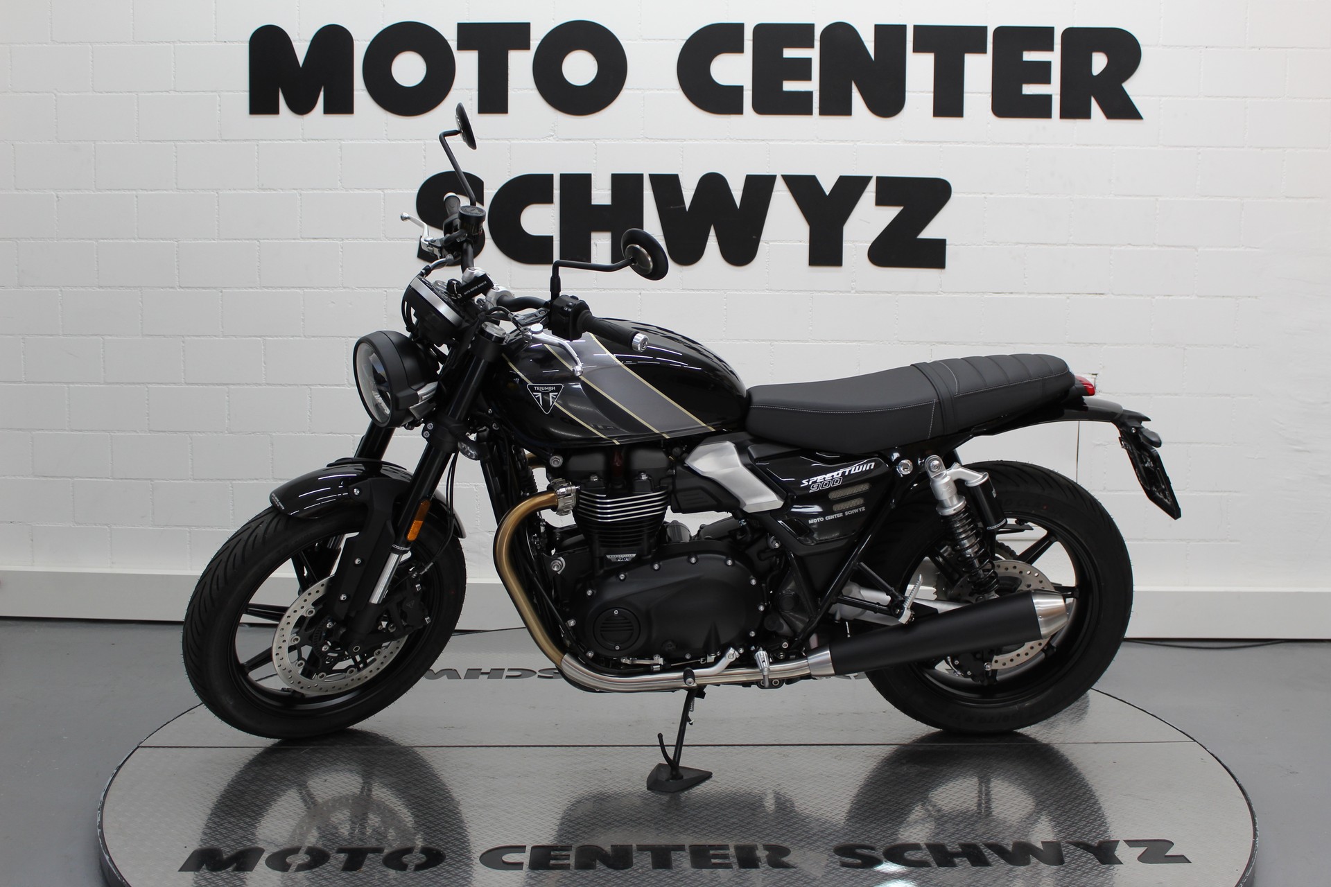 TRIUMPH Speed Twin 900-image-4
