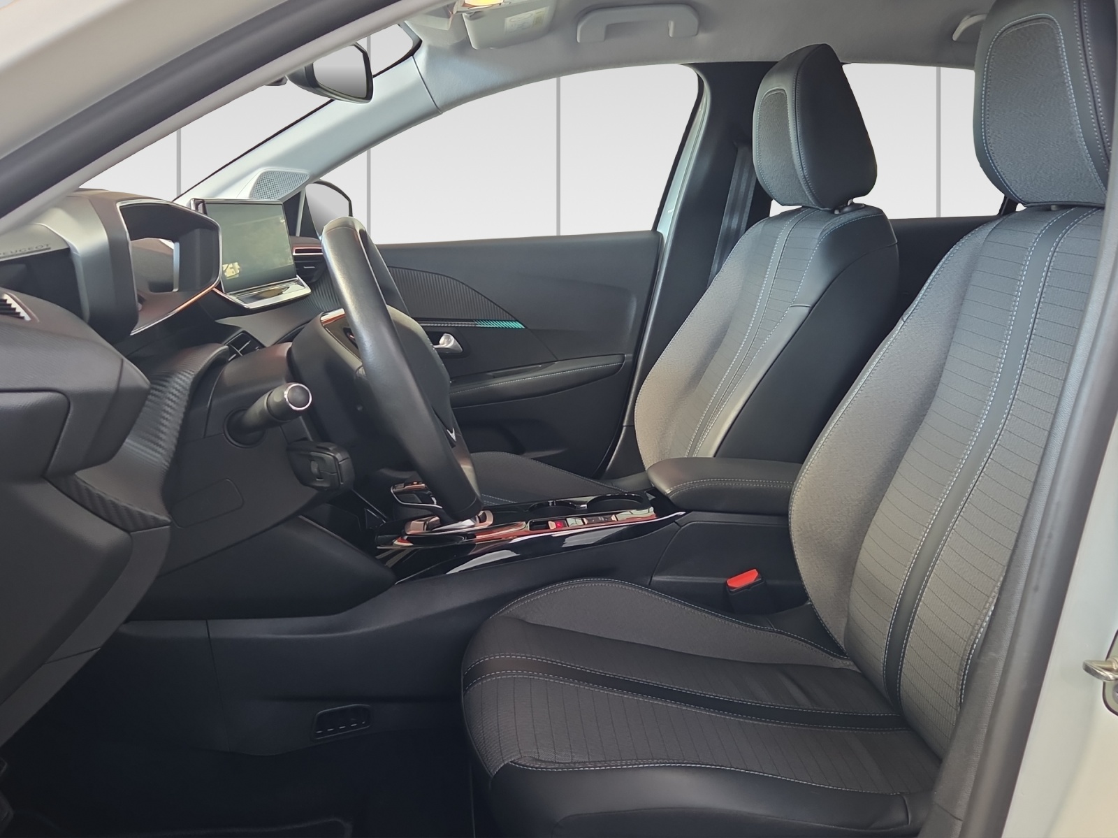 PEUGEOT 208 Elektrik Allure Pack-image-5