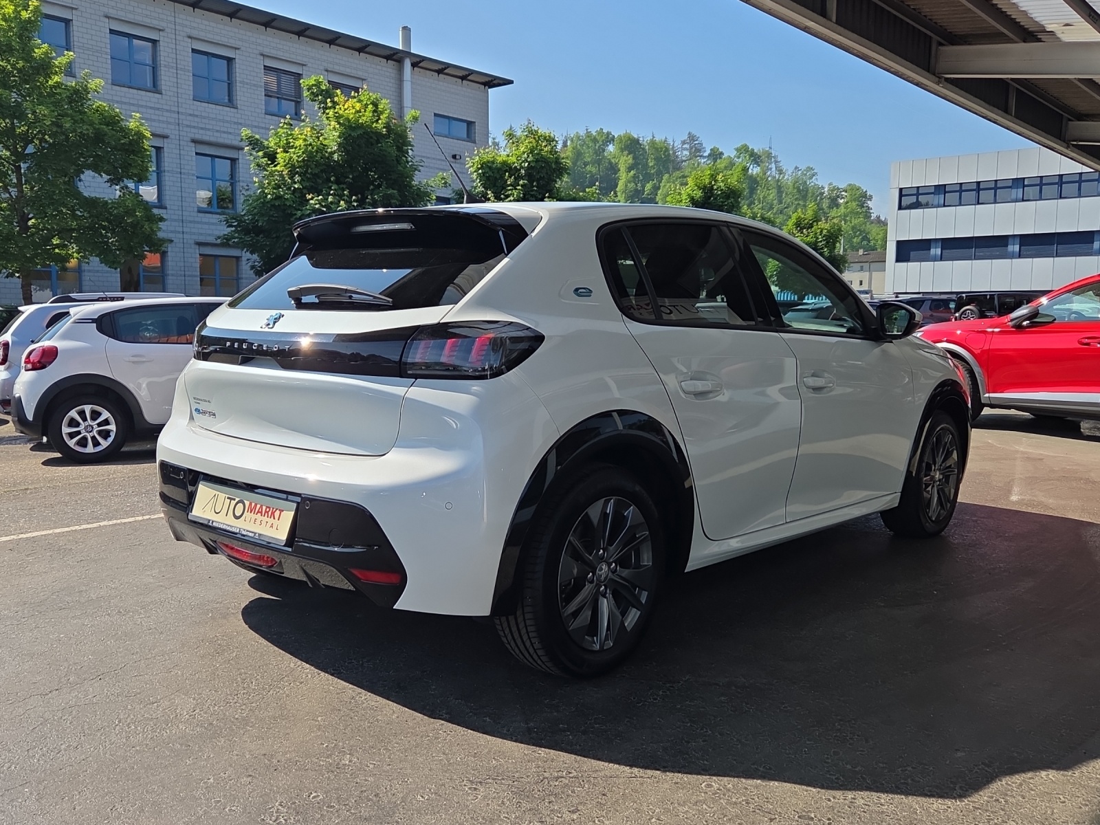 PEUGEOT 208 Elektrik Allure Pack-image-12