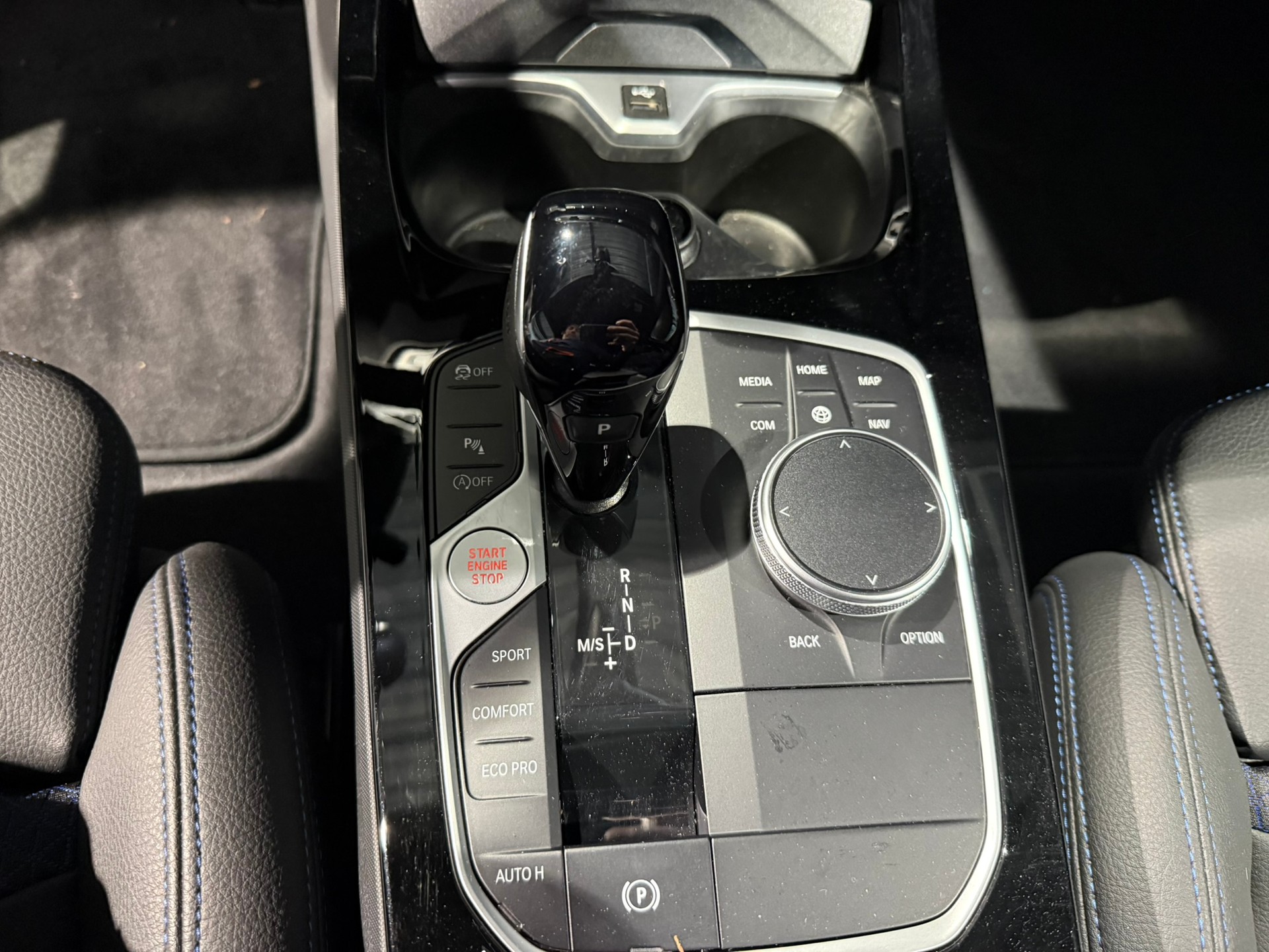 BMW M135i xDrive Steptronic-image-19