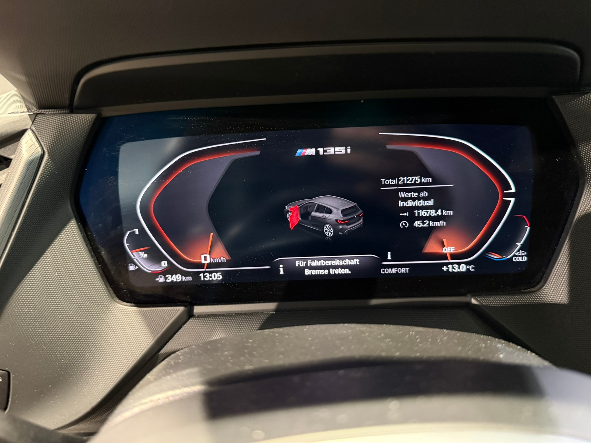 BMW M135i xDrive Steptronic-image-21