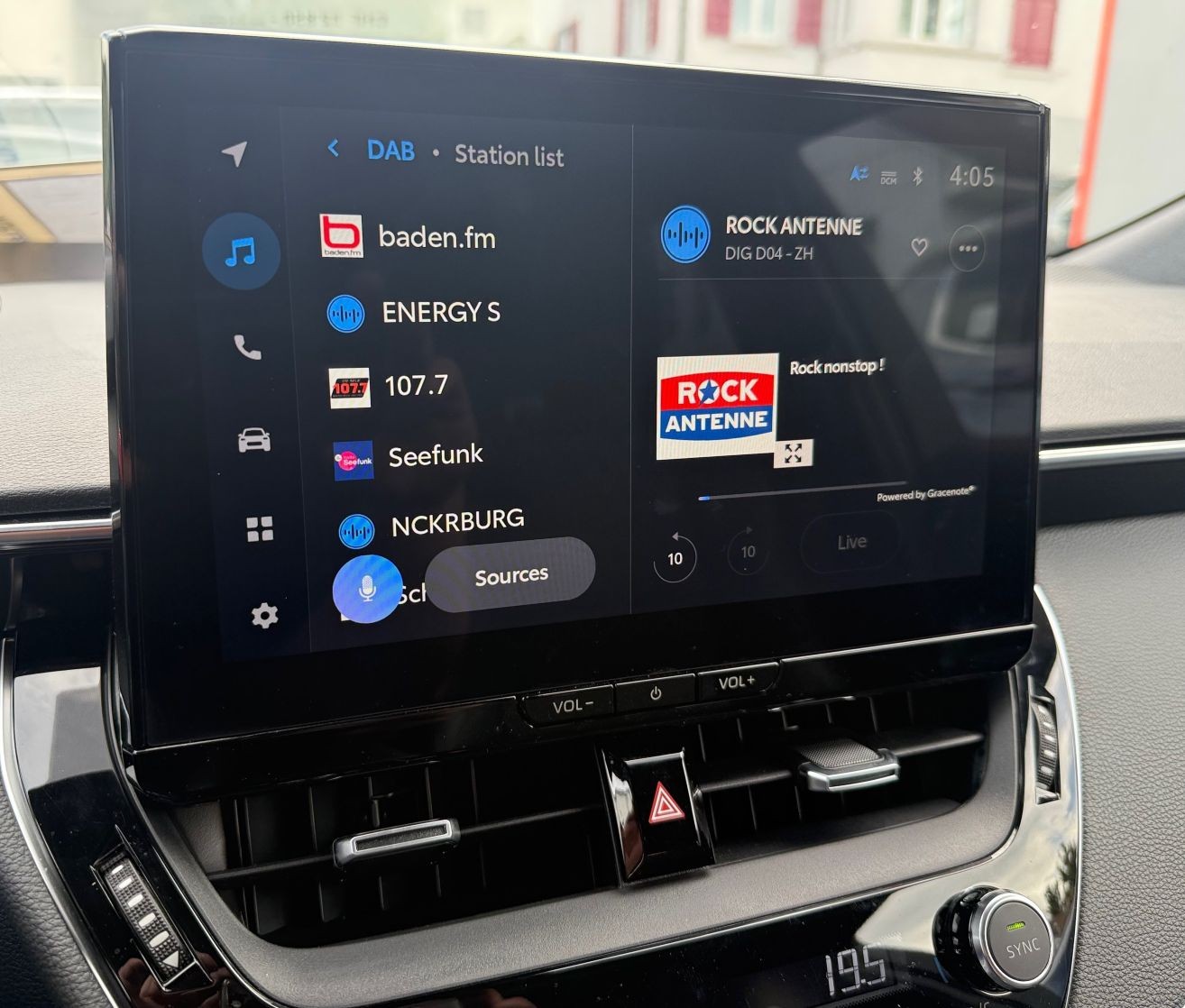 TOYOTA Corolla Touring Sports 2.0 HSD Trend-image-7