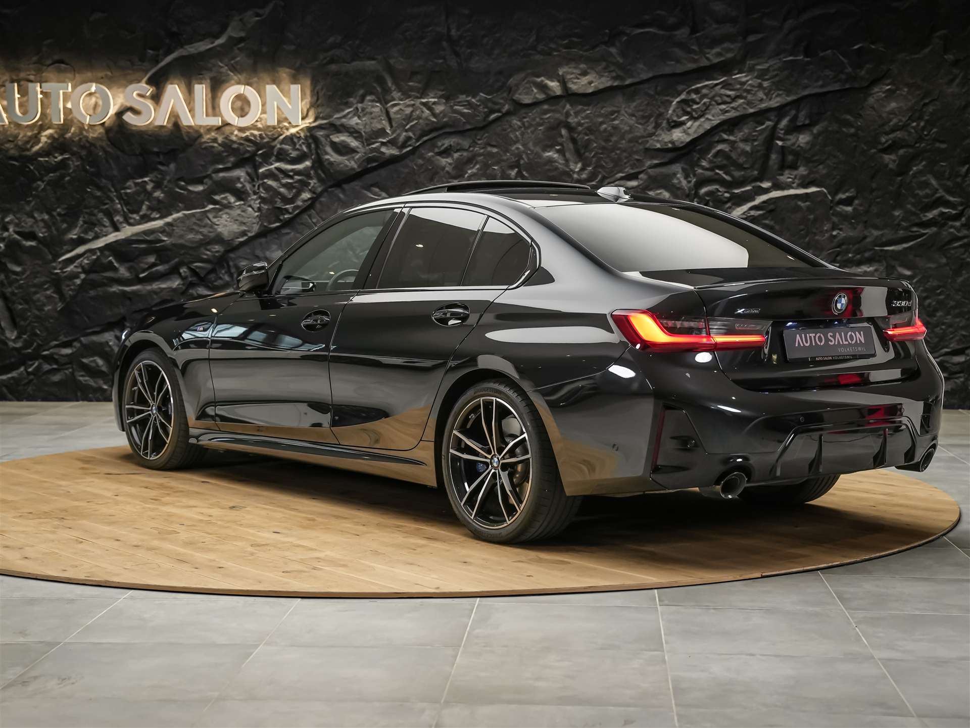 BMW 330d xDrive M Sport Pro *Panorama*El.Sitze mit Memory*Head-Up*-showroom-element-3