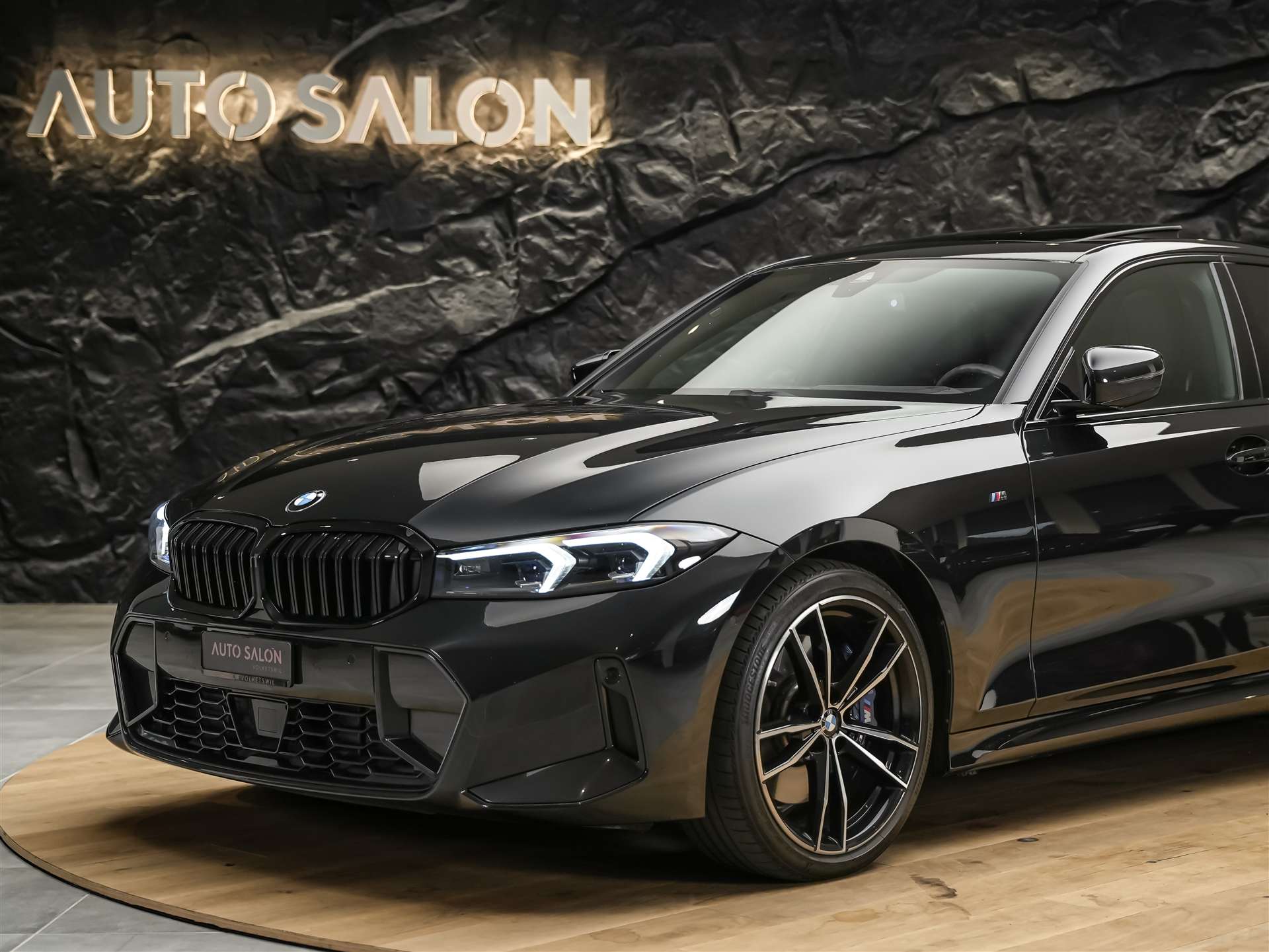 BMW 330d xDrive M Sport Pro *Panorama*El.Sitze mit Memory*Head-Up*-image-14