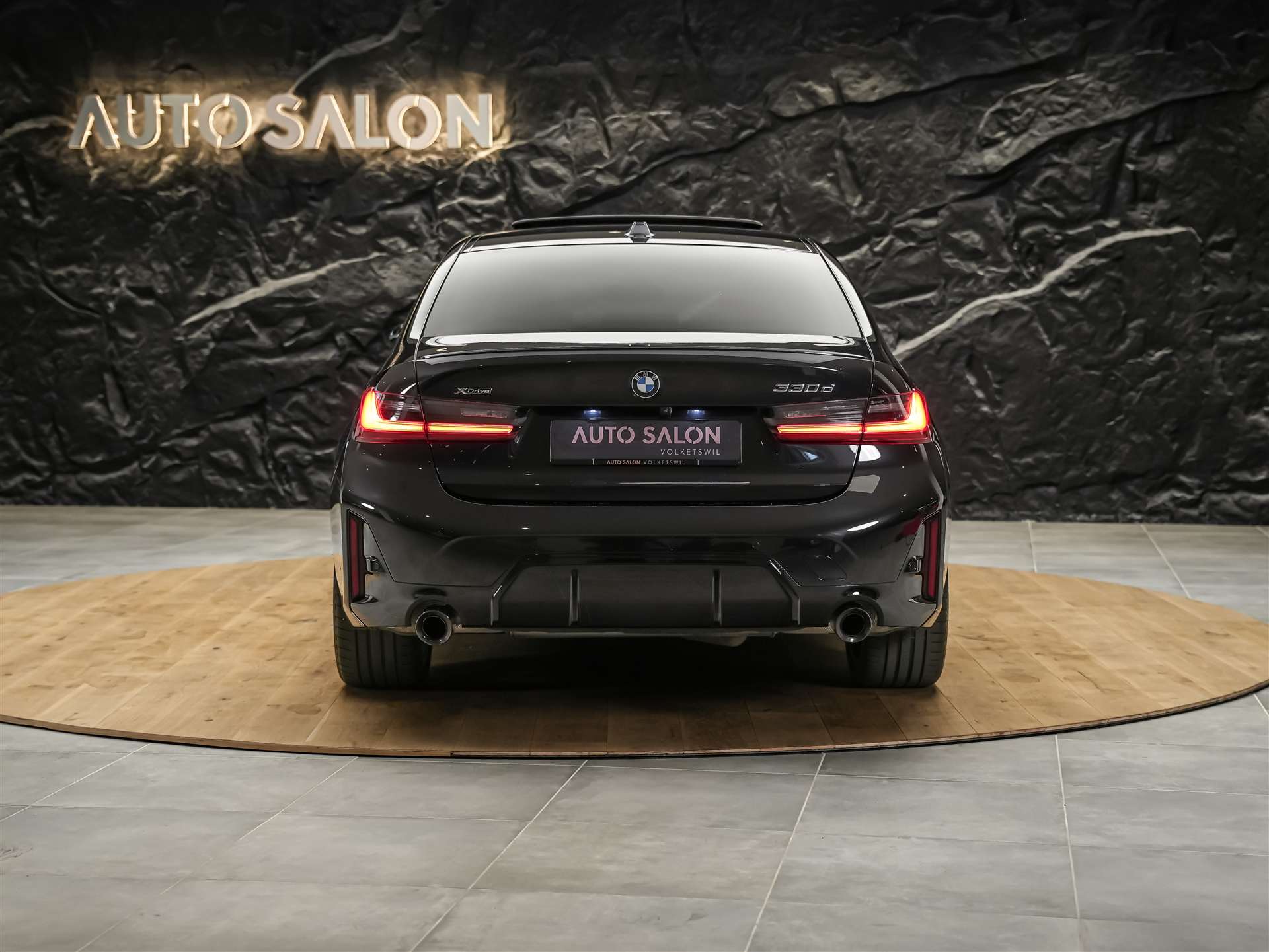 BMW 330d xDrive M Sport Pro *Panorama*El.Sitze mit Memory*Head-Up*-image-3
