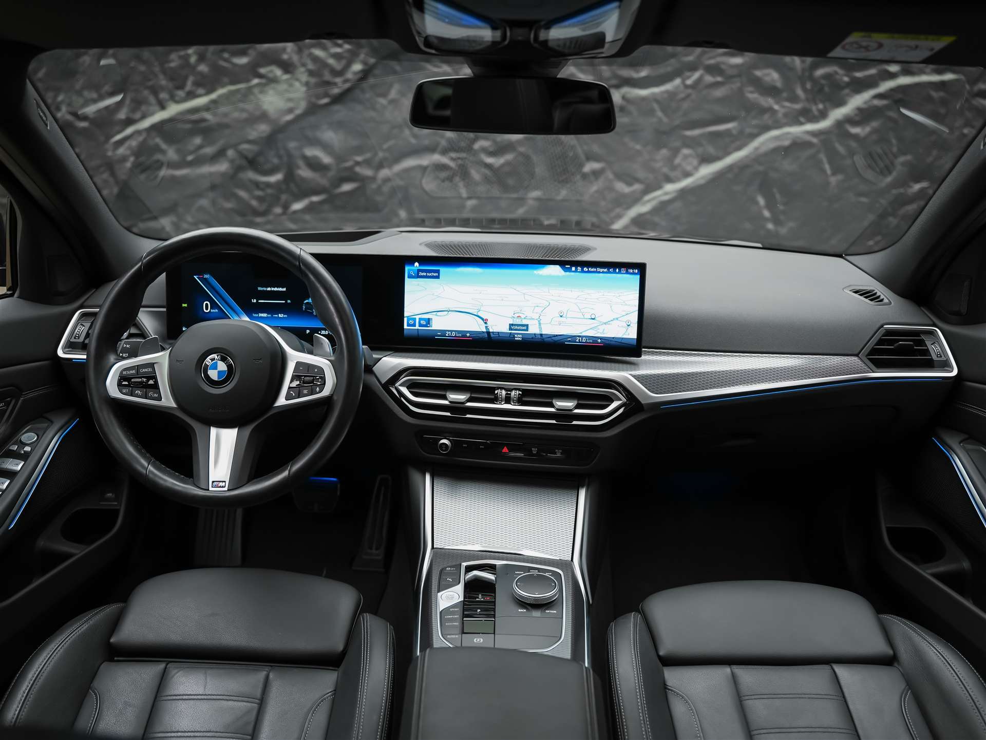 BMW 330d xDrive M Sport Pro *Panorama*El.Sitze mit Memory*Head-Up*-image-18