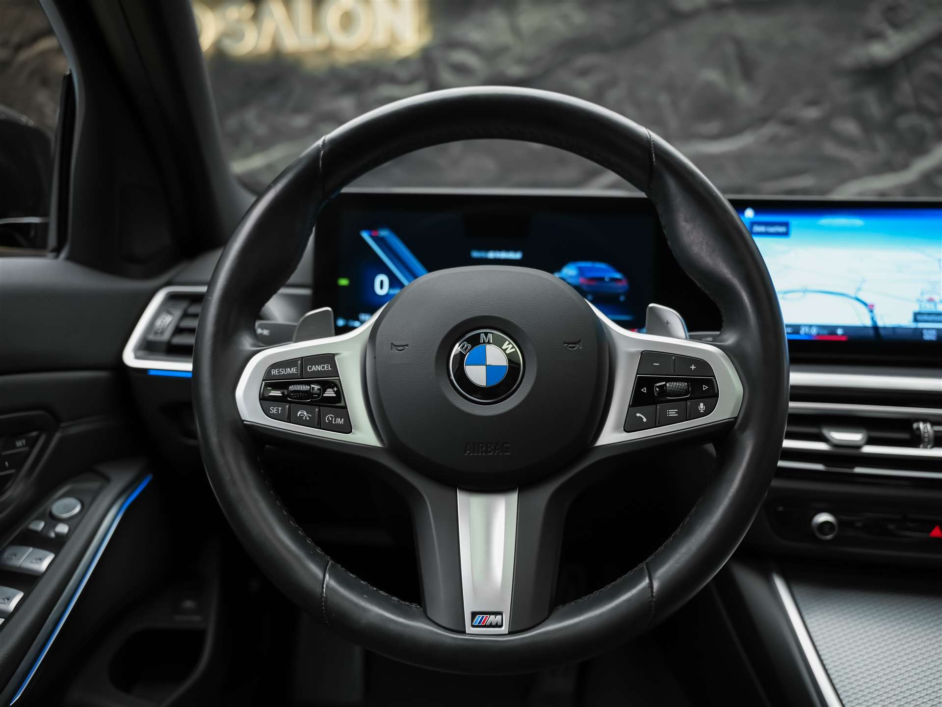 BMW 330d xDrive M Sport Pro *Panorama*El.Sitze mit Memory*Head-Up*-image-19