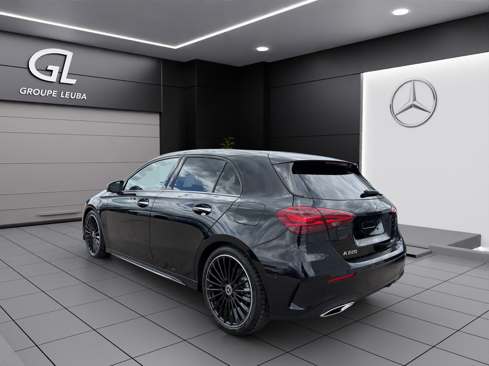 MERCEDES-BENZ A 220 4Matic 8G-DCT-showroom-element-3