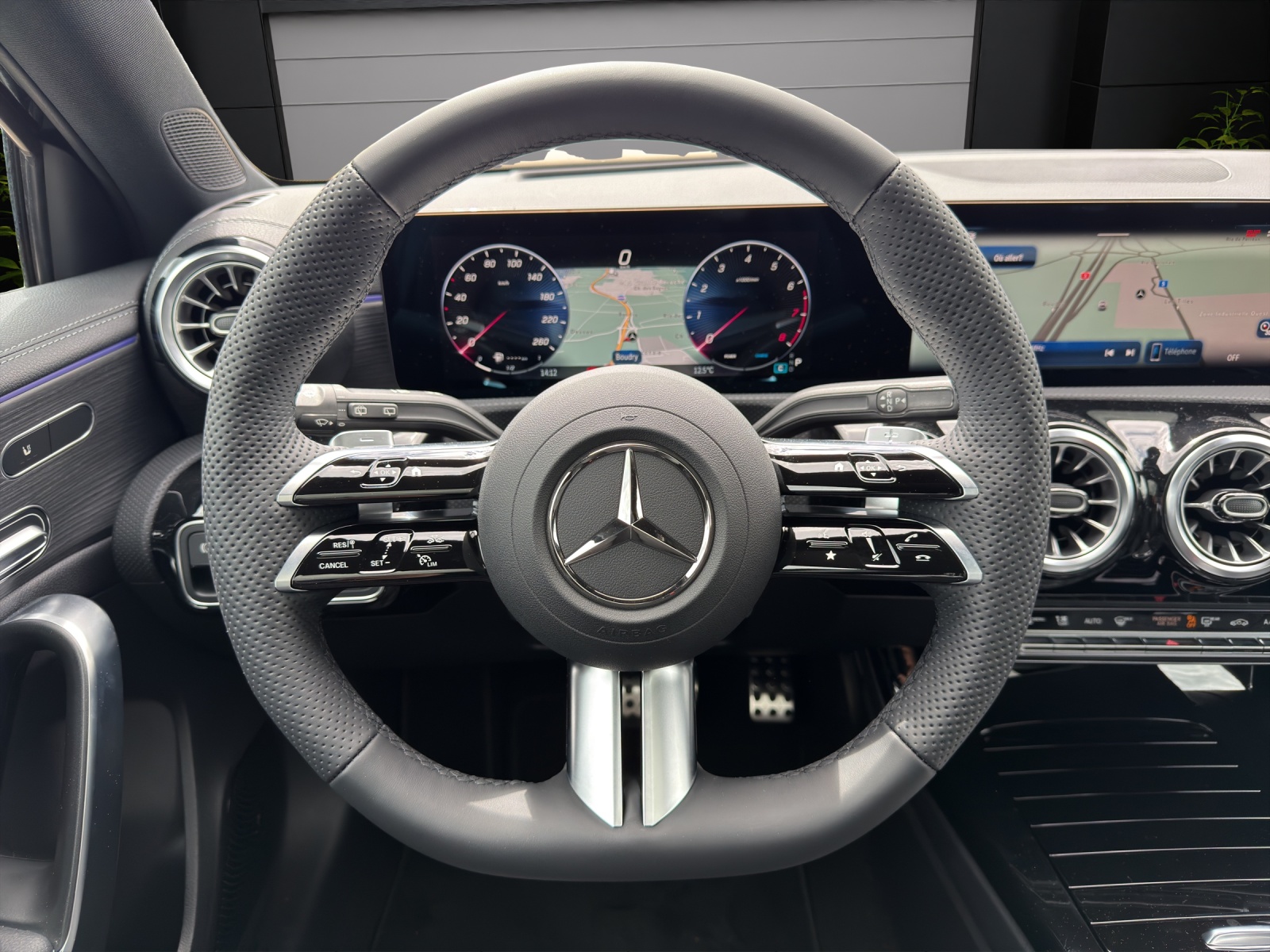 MERCEDES-BENZ A 220 4Matic 8G-DCT-image-10