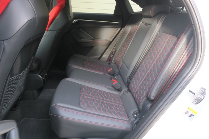 AUDI RS Q3 Sportback quattro S tronic-image-7