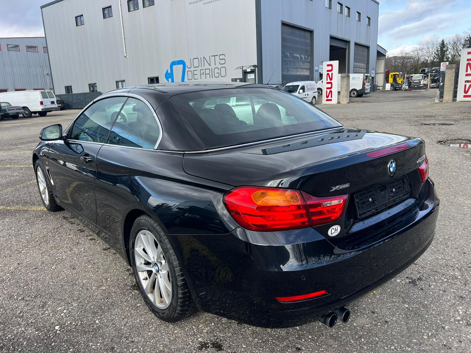 BMW 428i Cabriolet xDrive Sport Line Steptronic-image-4