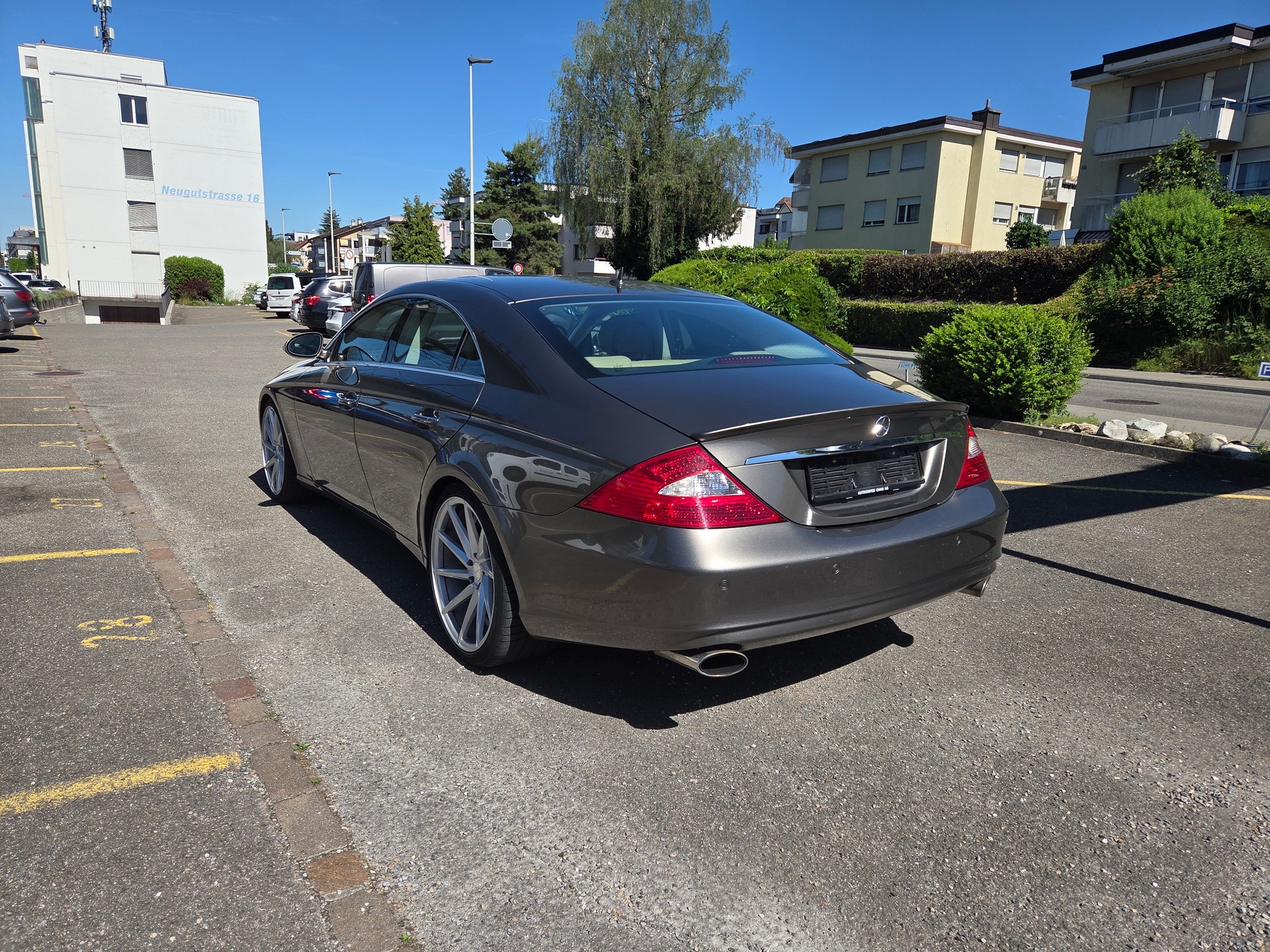 MERCEDES-BENZ CLS 500 7G-Tronic-showroom-element-2