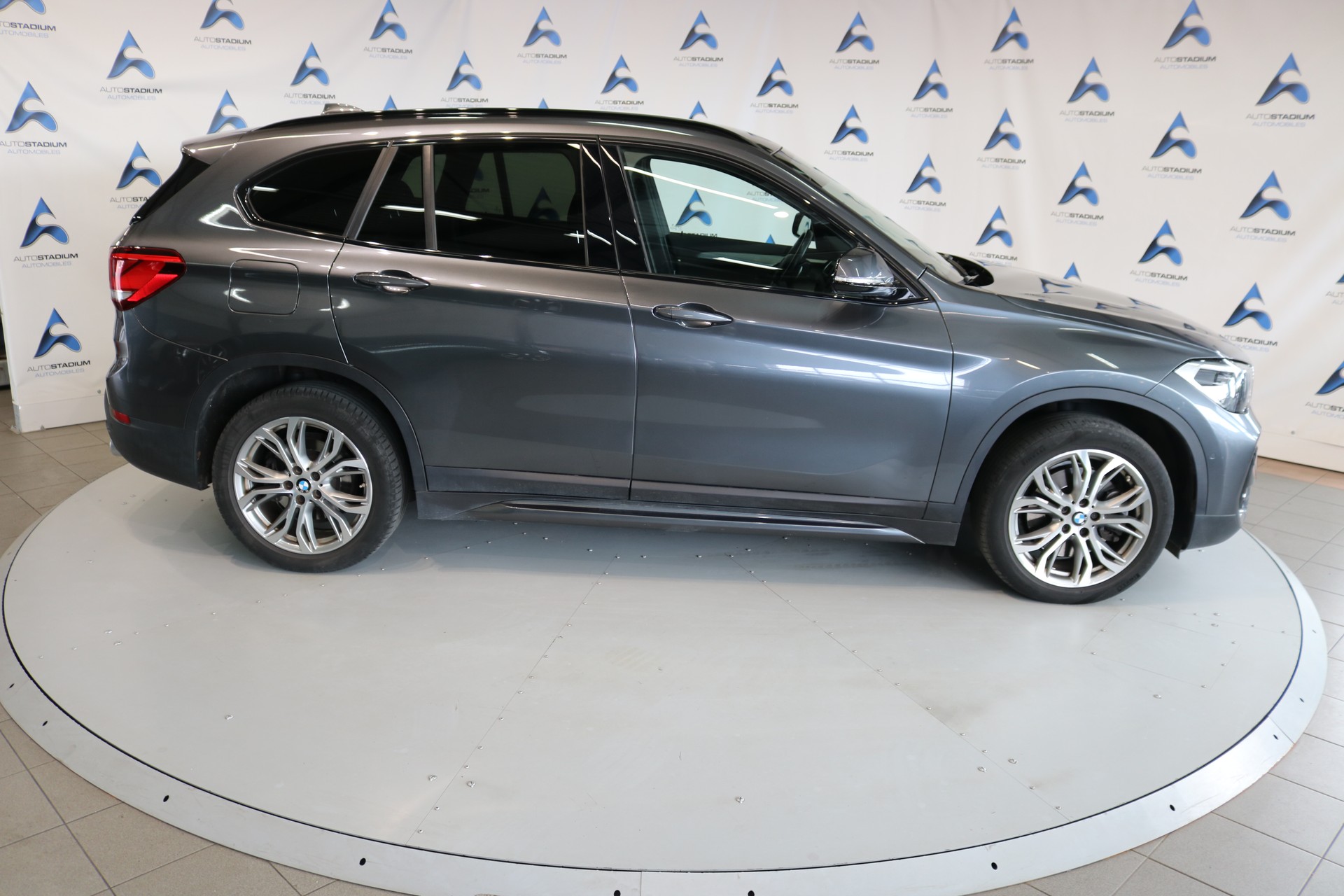 BMW X1 xDrive 20d Sport Line Steptronic-image-32