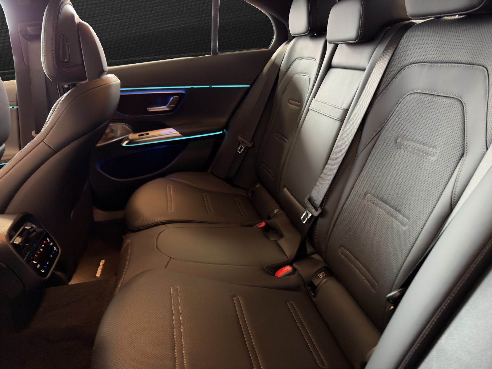 MERCEDES-BENZ E 53 AMG Hybrid 4Matic+ 9G-Tronic-image-11