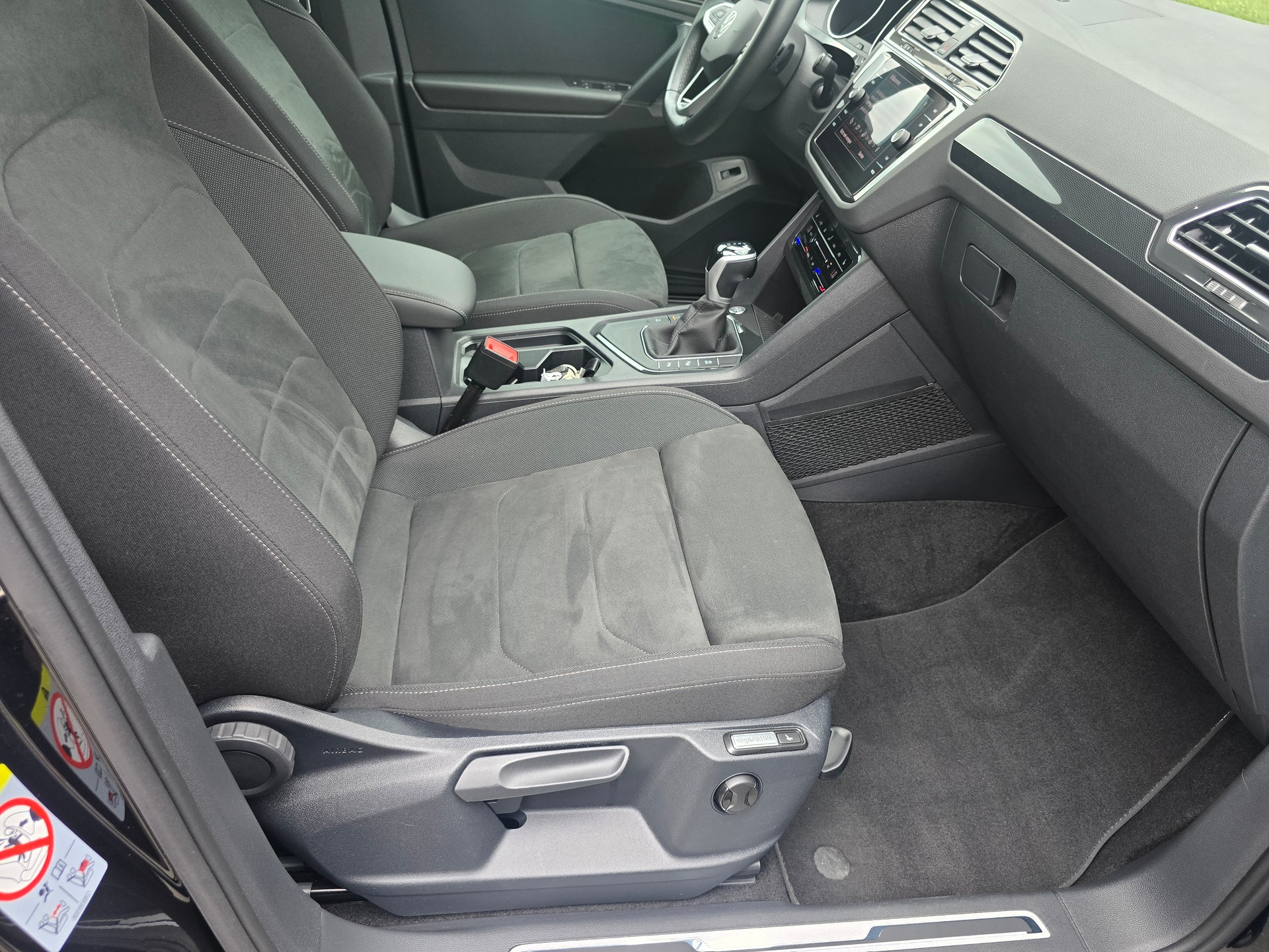 VW Tiguan 1.5TSI Evo Life DSG*TOP-ZUSTAND*Frsch ab MFK"Frisch ab Service**-image-10