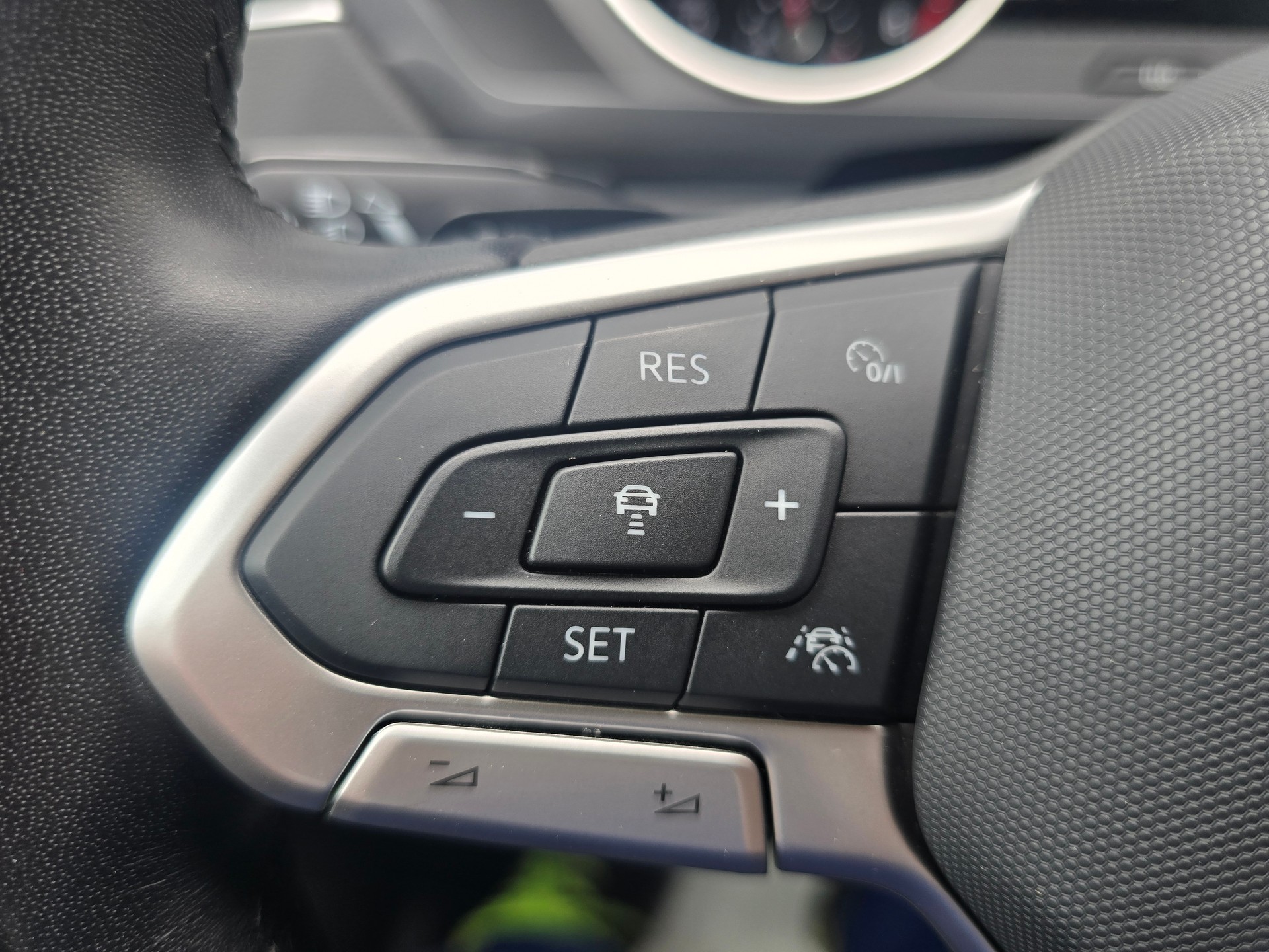 VW Tiguan 1.5TSI Evo Life DSG*TOP-ZUSTAND*Frsch ab MFK"Frisch ab Service**-image-12