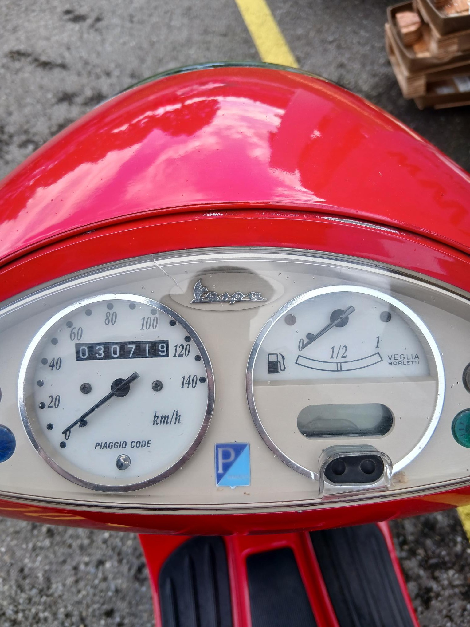PIAGGIO Vespa 125 ET4-image-6