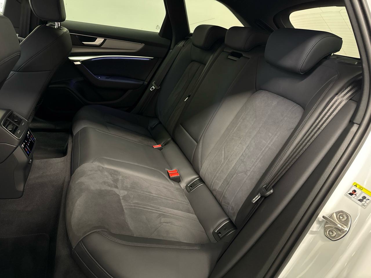 AUDI A6 Avant 45 TFSI S line S-tronic quattro-image-8