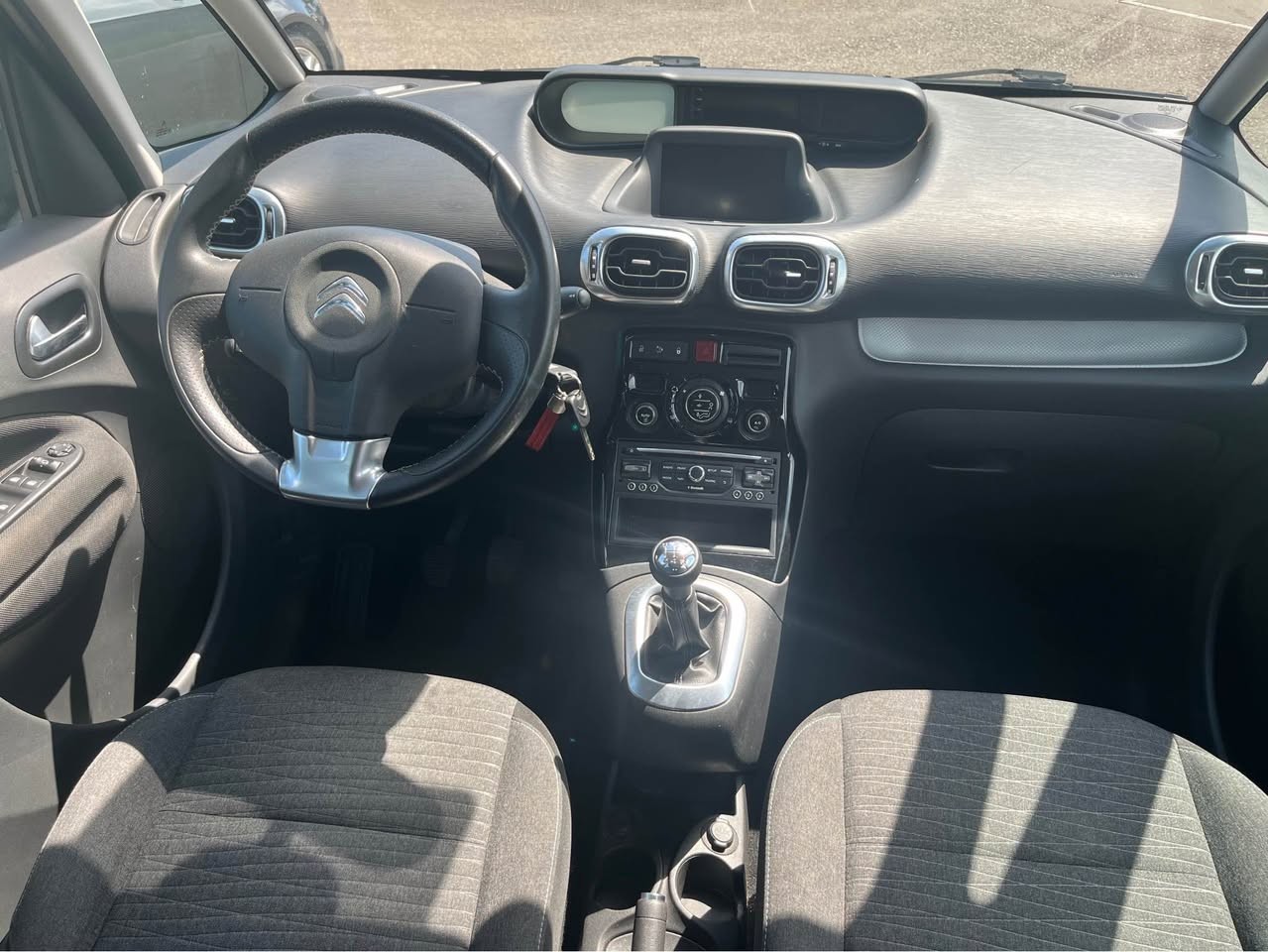 CITROEN C3 Picasso 1.2 Pure Tech Attraction-image-8