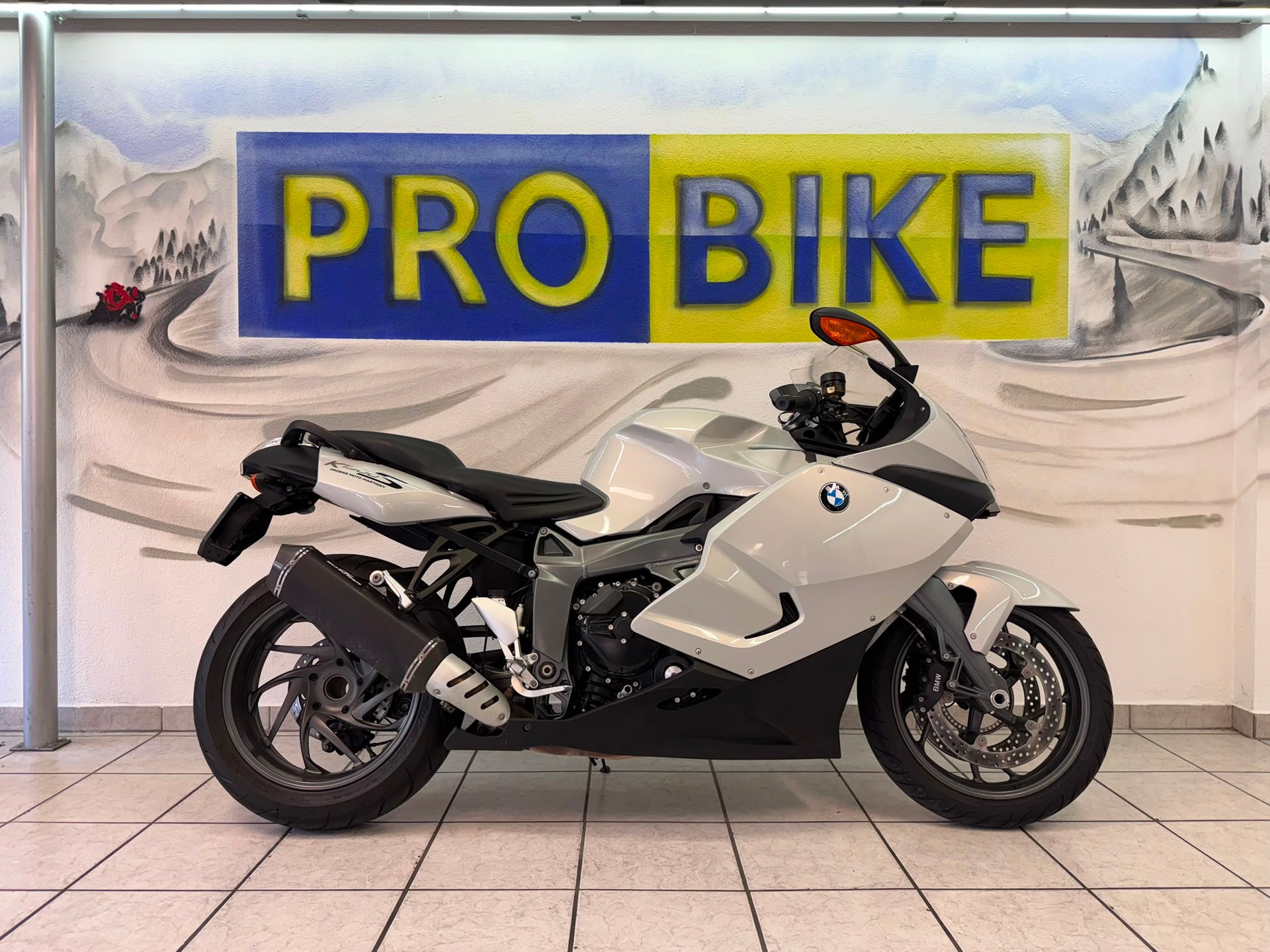 BMW K 1300 S-image-1