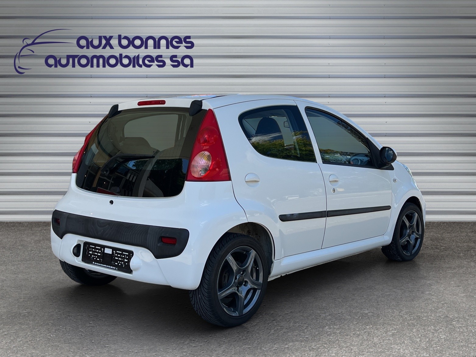 PEUGEOT 107 1.0 Trendy-showroom-element-3
