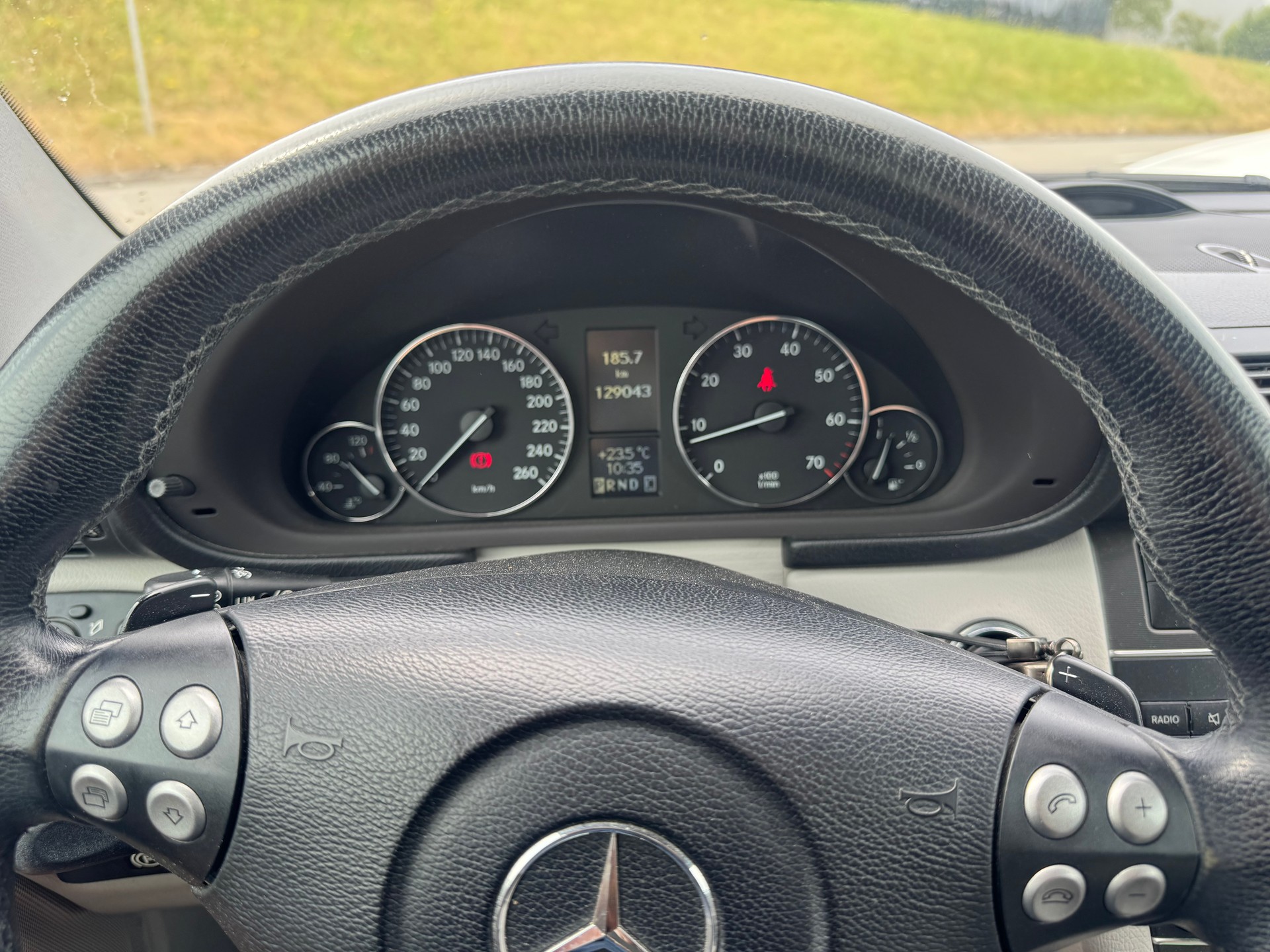 MERCEDES-BENZ C 200 K Sport Edition-image-9