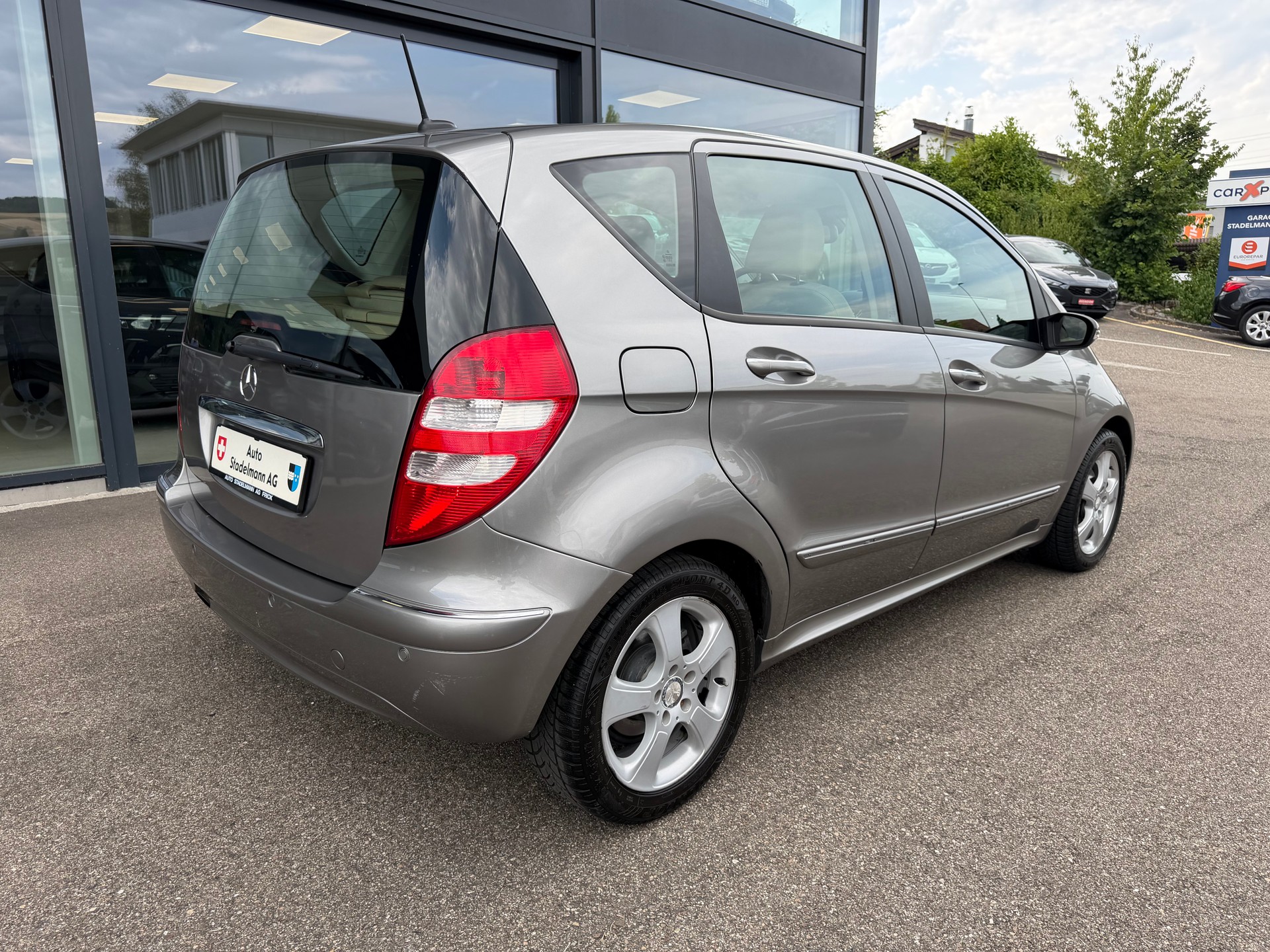 MERCEDES-BENZ A 200 Elégance **Automat**-showroom-element-3