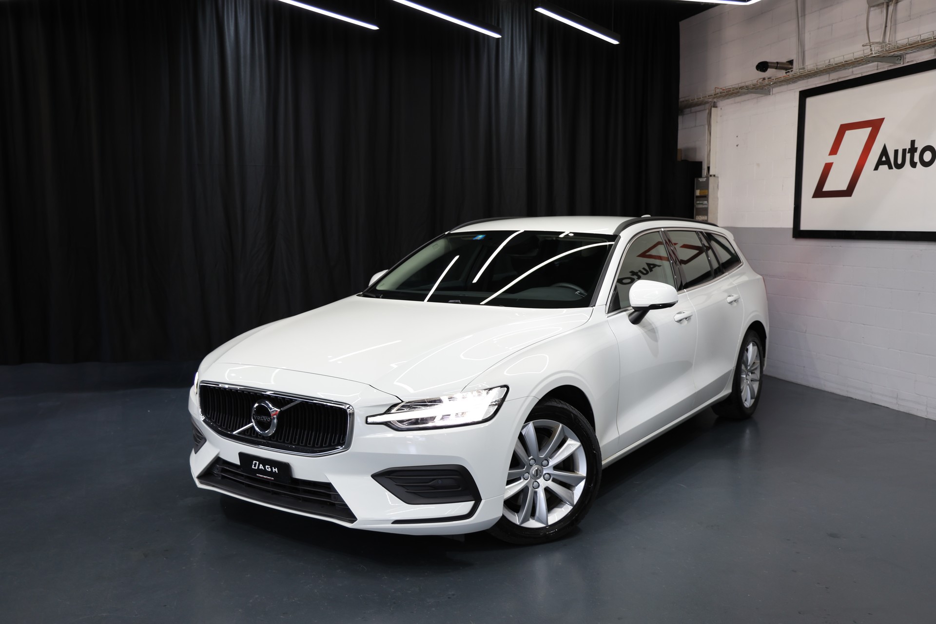 VOLVO V60 B4 Diesel Mild Hybrid Momentum Geartronic