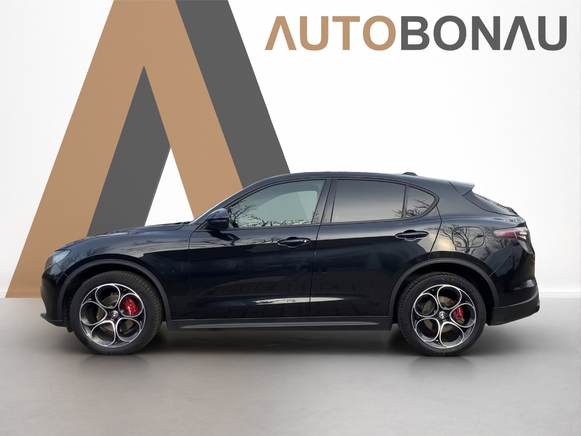 ALFA ROMEO Stelvio 2.0 MA 280 Sprint Q4 Nero Vulcano-showroom-element-1
