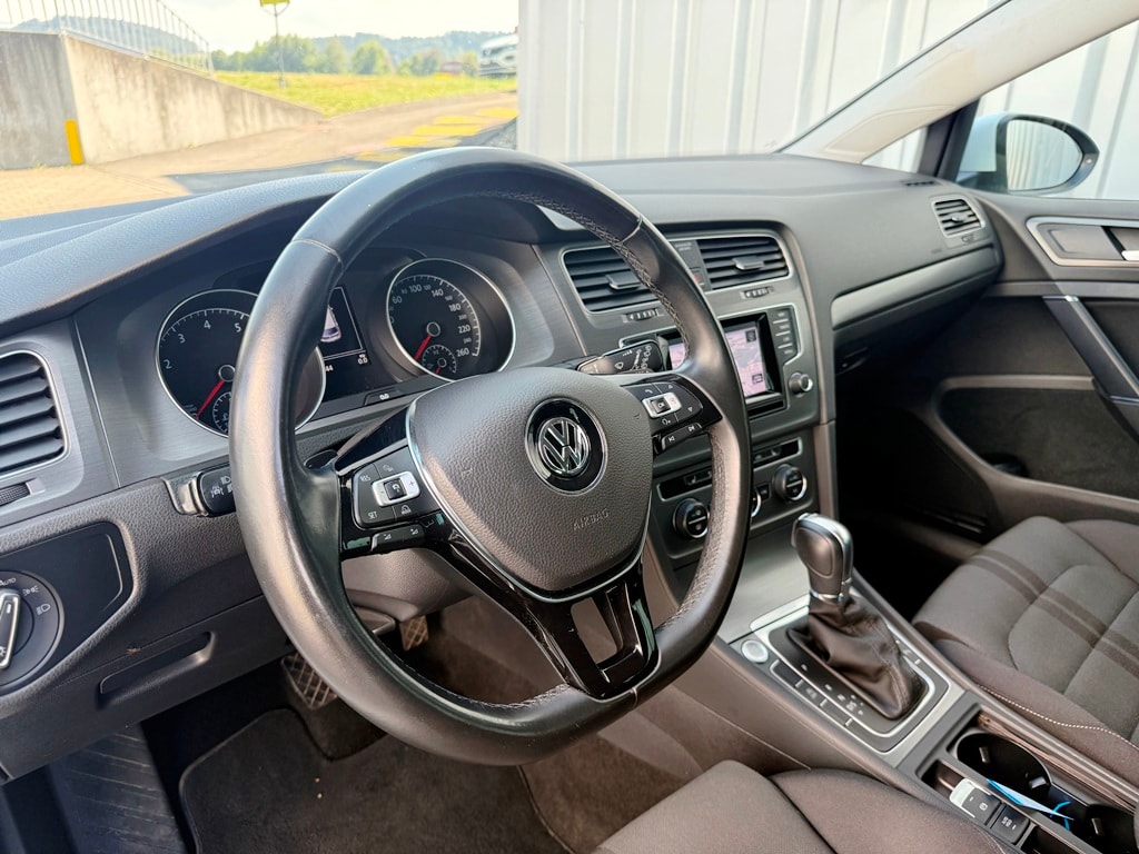 VW Golf 1.4 TSI R-Line Design DSG-image-6