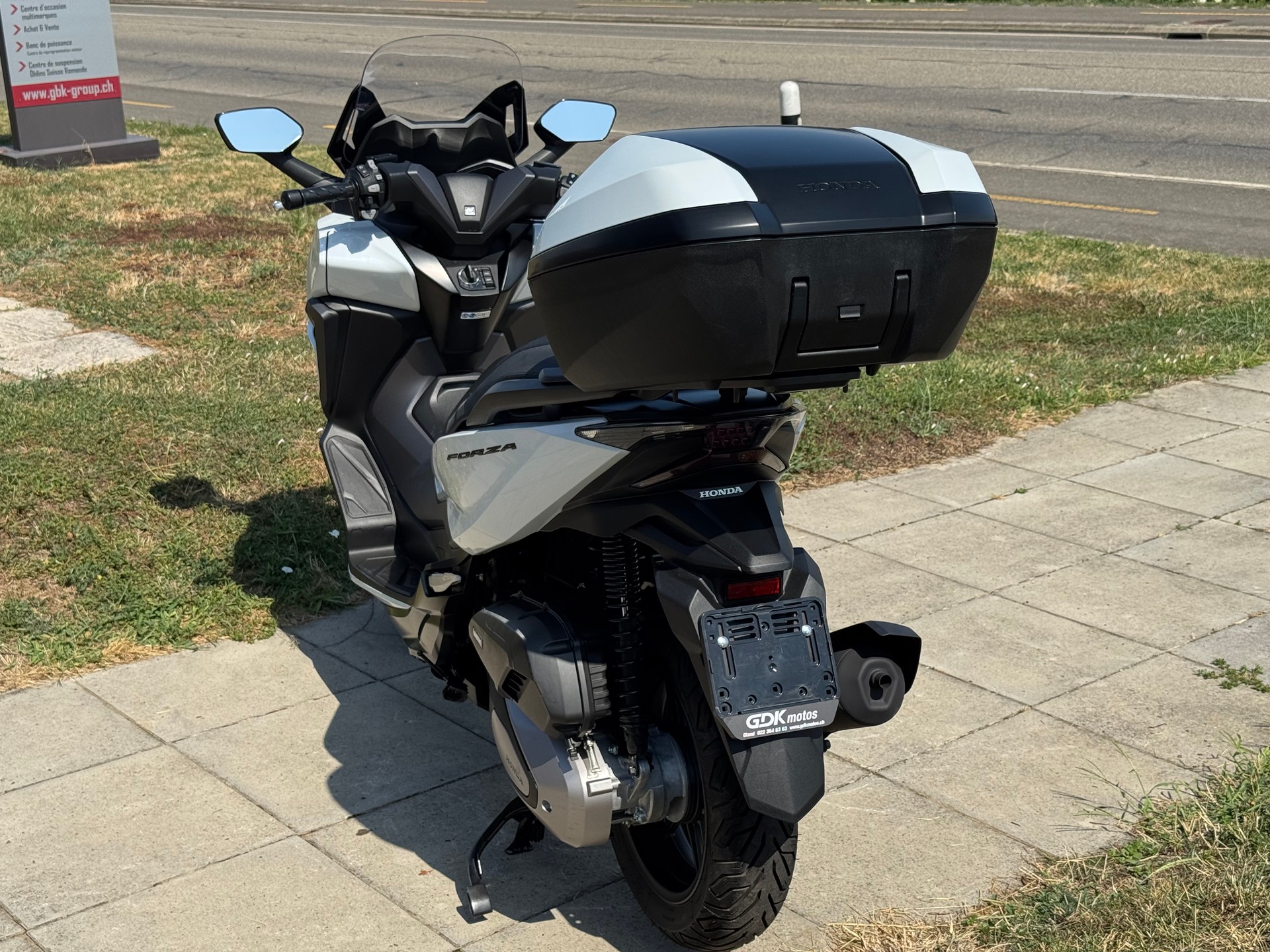 HONDA Nss 125 Forza ABS-image-2