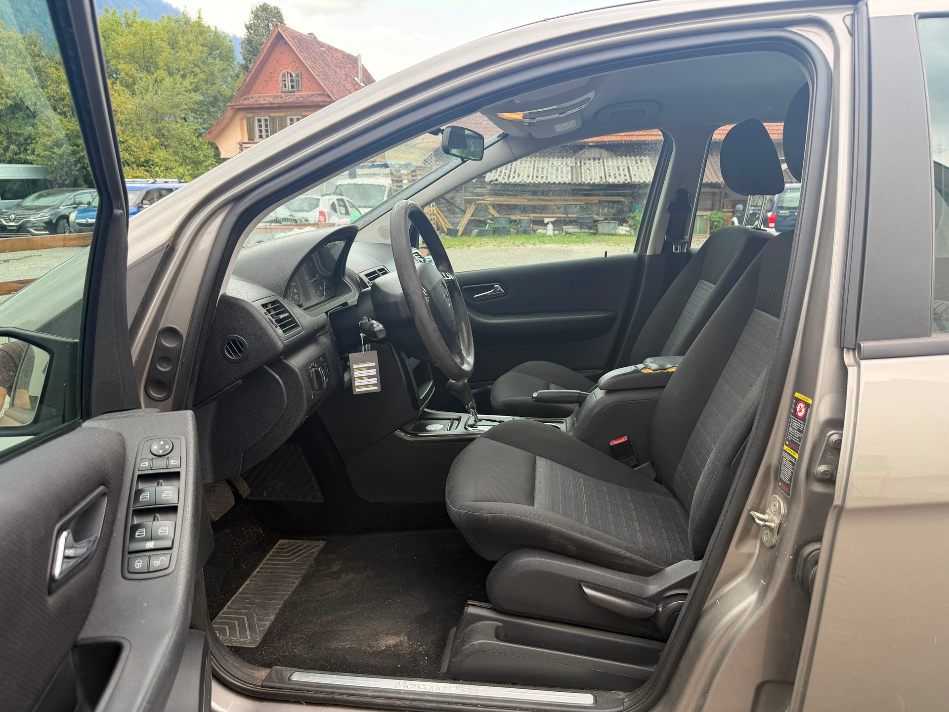 MERCEDES-BENZ A 180 CDI Classic-image-6