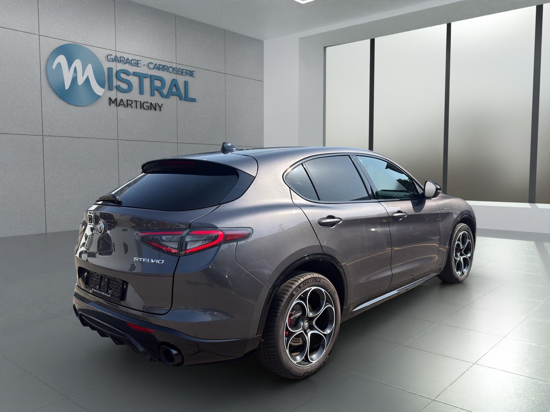 ALFA ROMEO Stelvio 2.0 Q4 280 Veloce-image-4