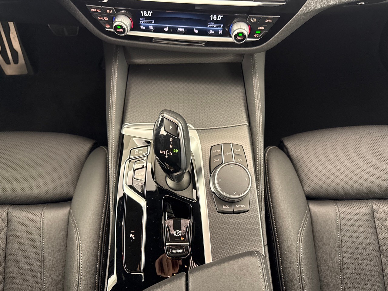 BMW 530i xDr 48VTour. M Sport-image-13