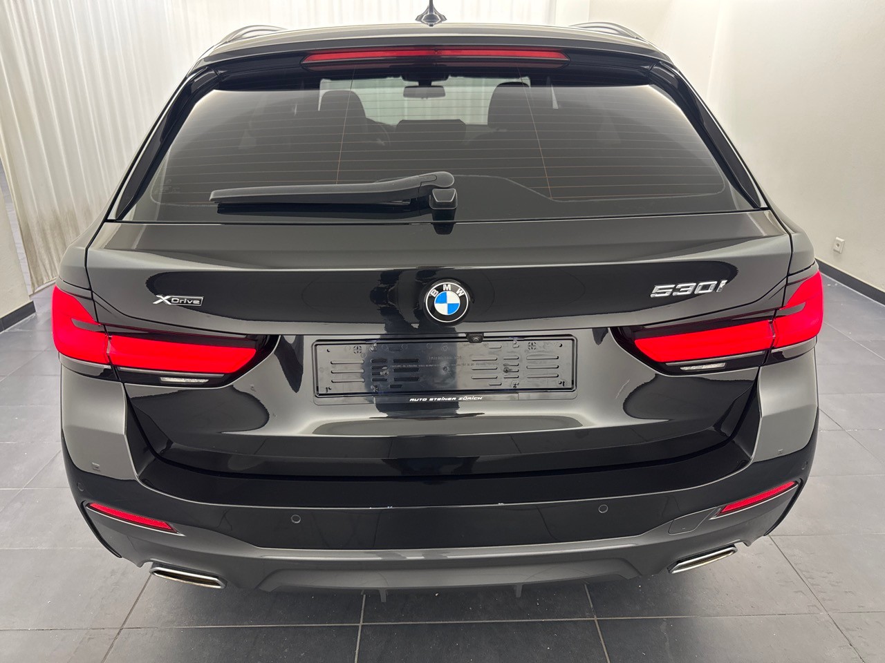 BMW 530i xDr 48VTour. M Sport-image-16