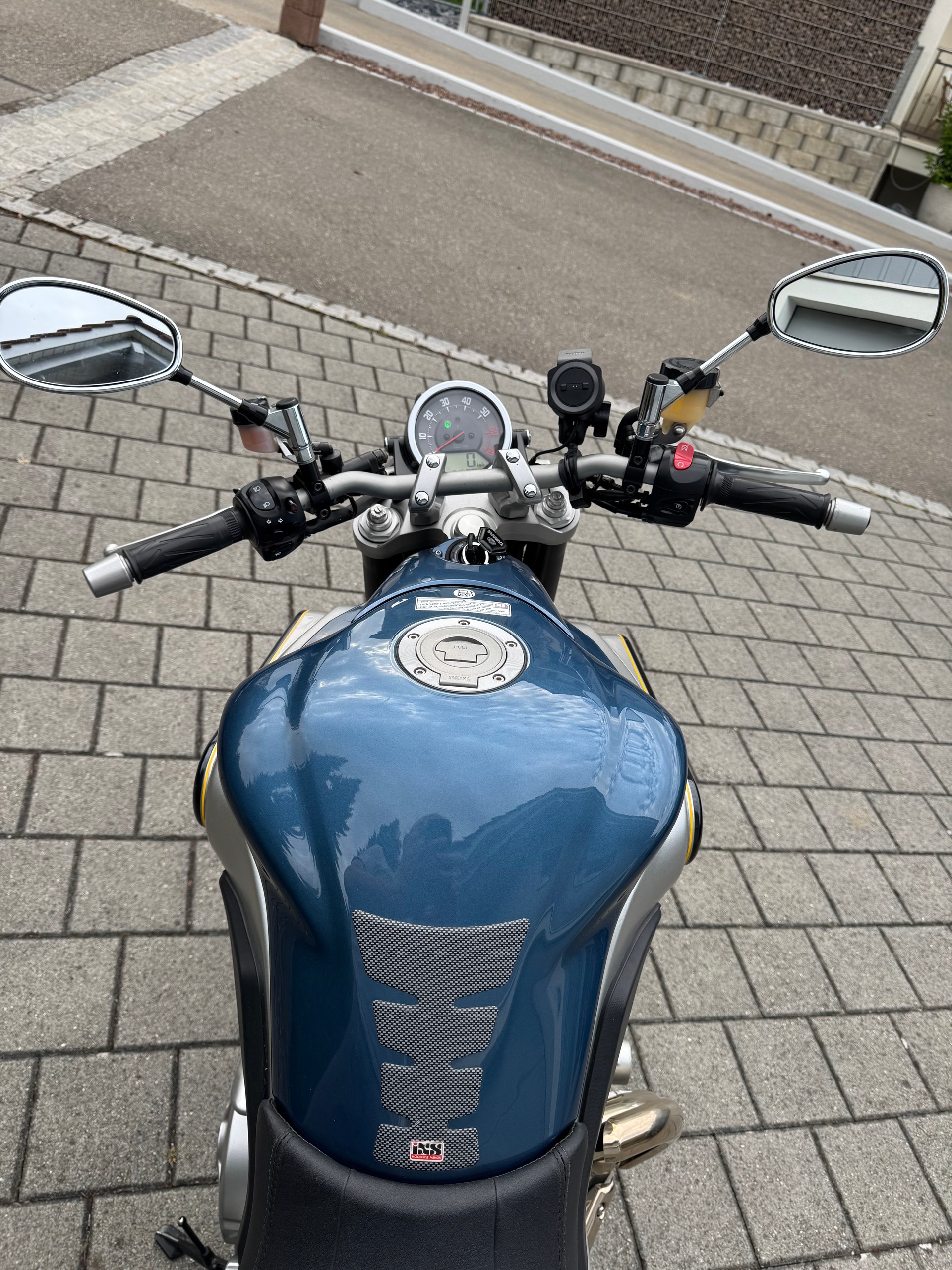 YAMAHA MT-01-image-4