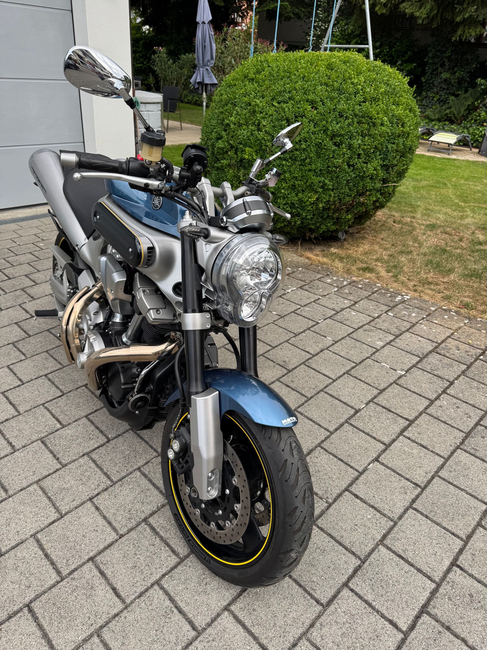 YAMAHA MT-01-image-1