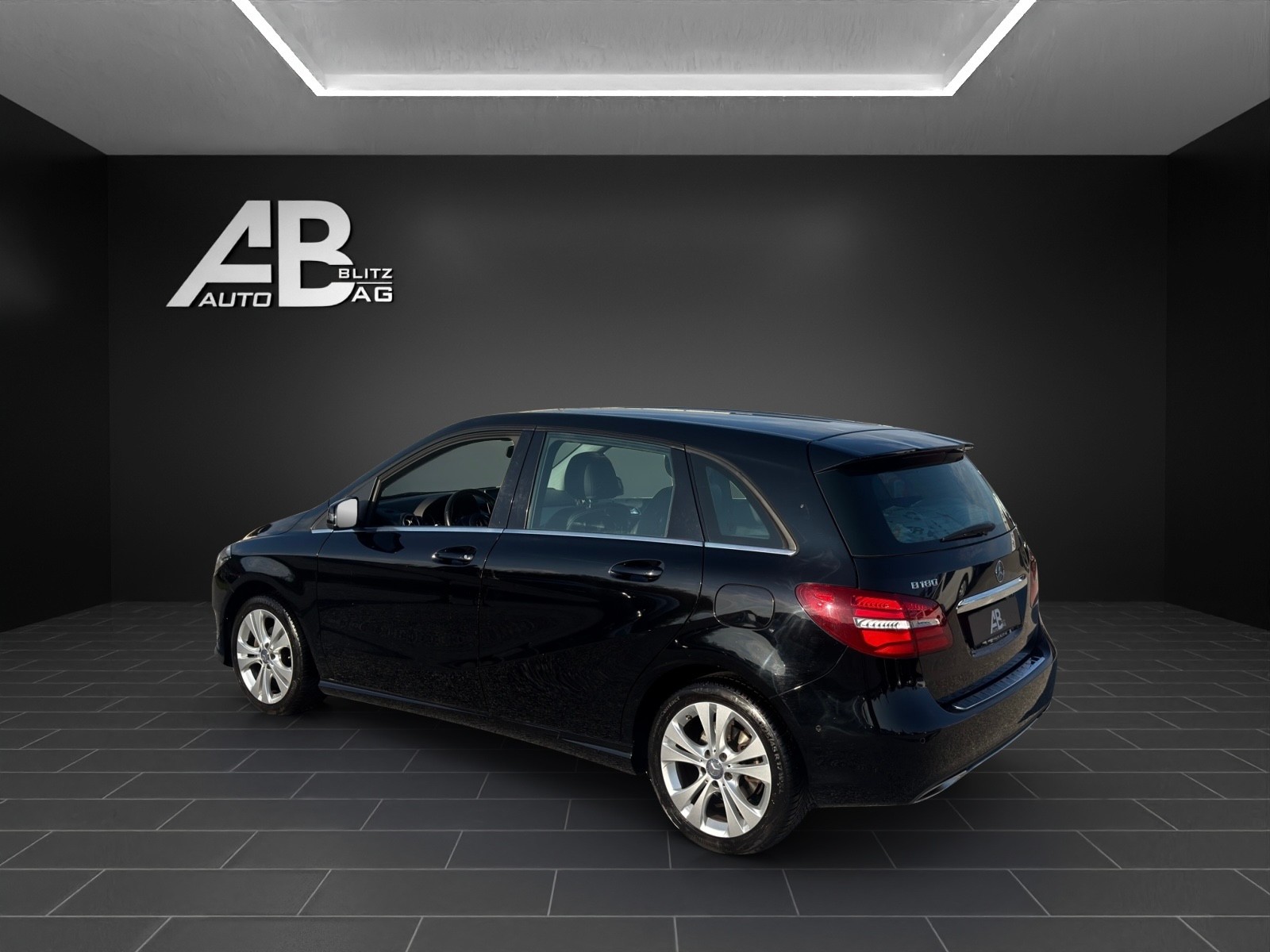 MERCEDES-BENZ B 180 CDI Urban-showroom-element-2