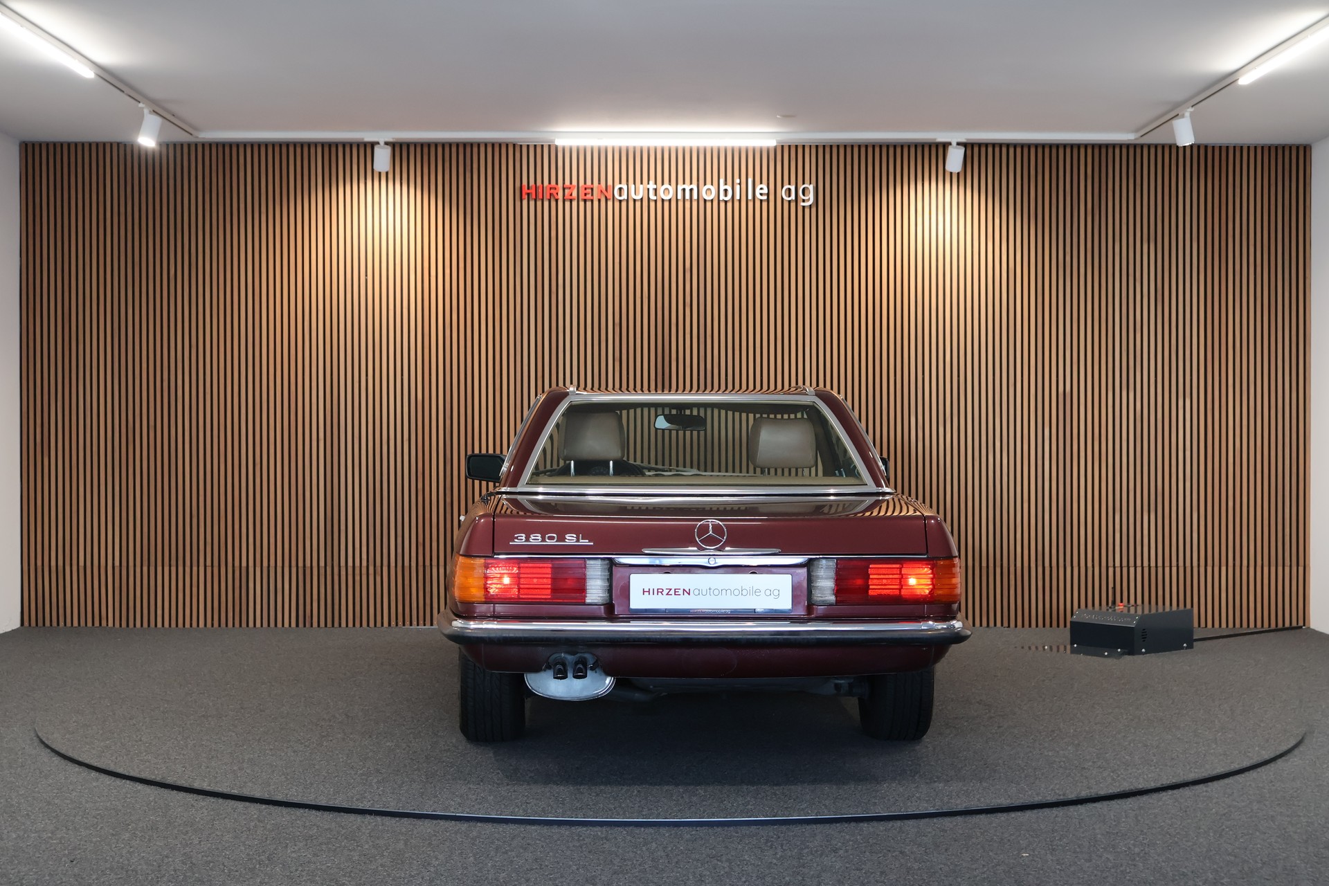 MERCEDES-BENZ 380 SL Automatic-showroom-element-3