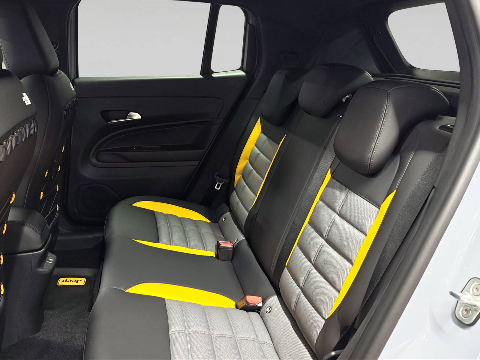 JEEP Avenger 1.2 Turbo MHEV The North Face 4xe-image-7